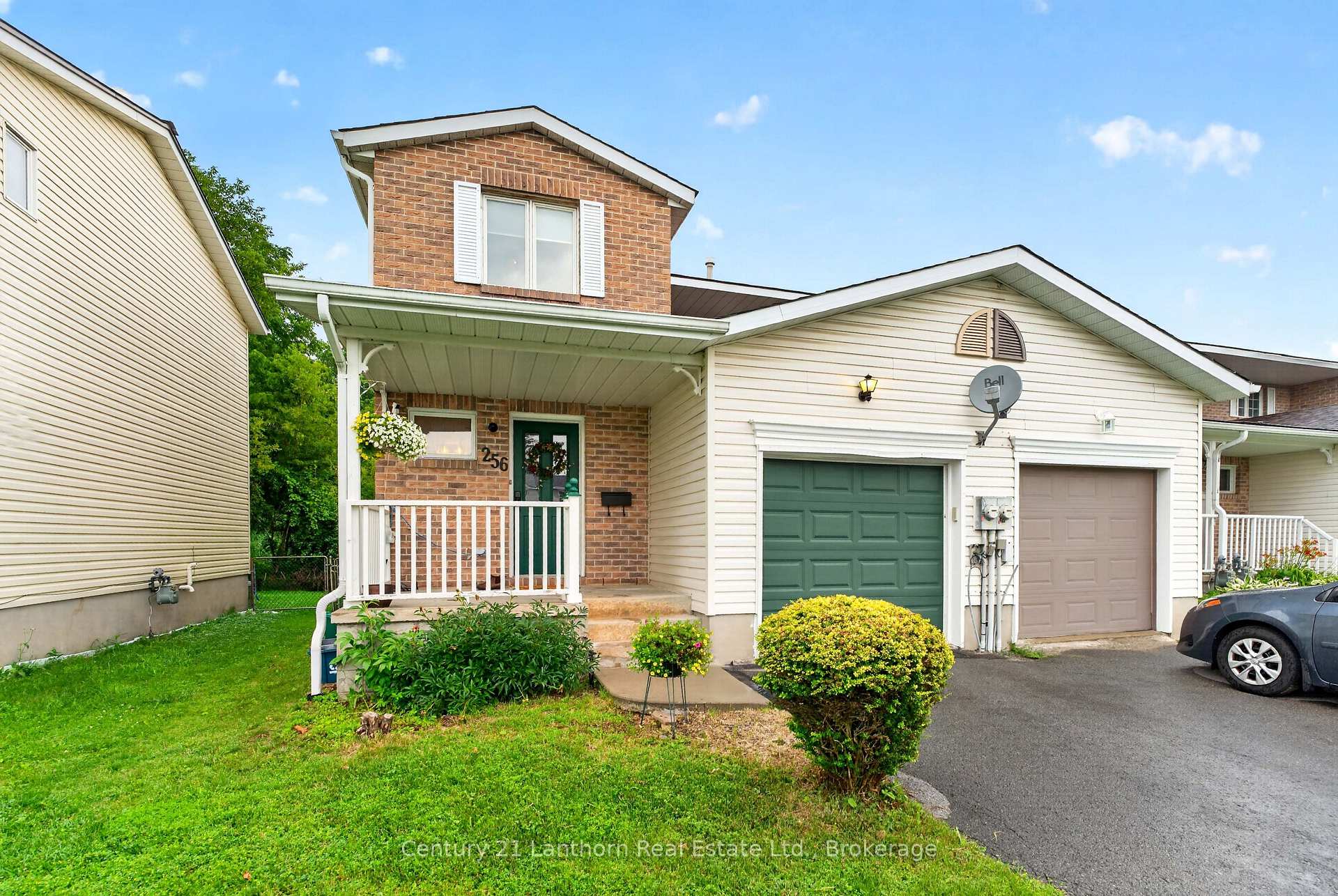 Photo 1 of 256 Vanguard Court, Kingston, East Gardiners Rd — HOMEH