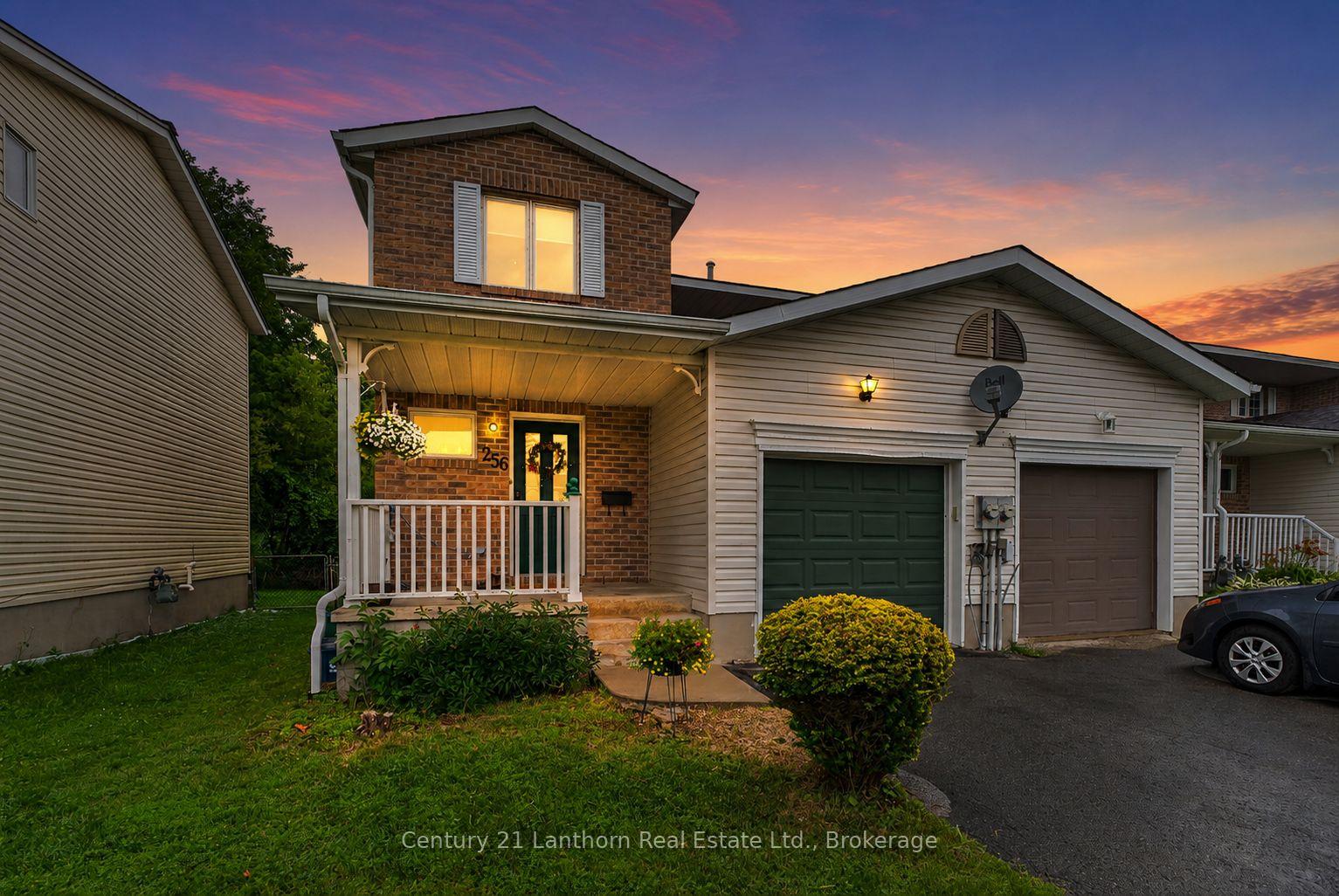 Photo 2 of 256 Vanguard Court, Kingston, East Gardiners Rd — HOMEH