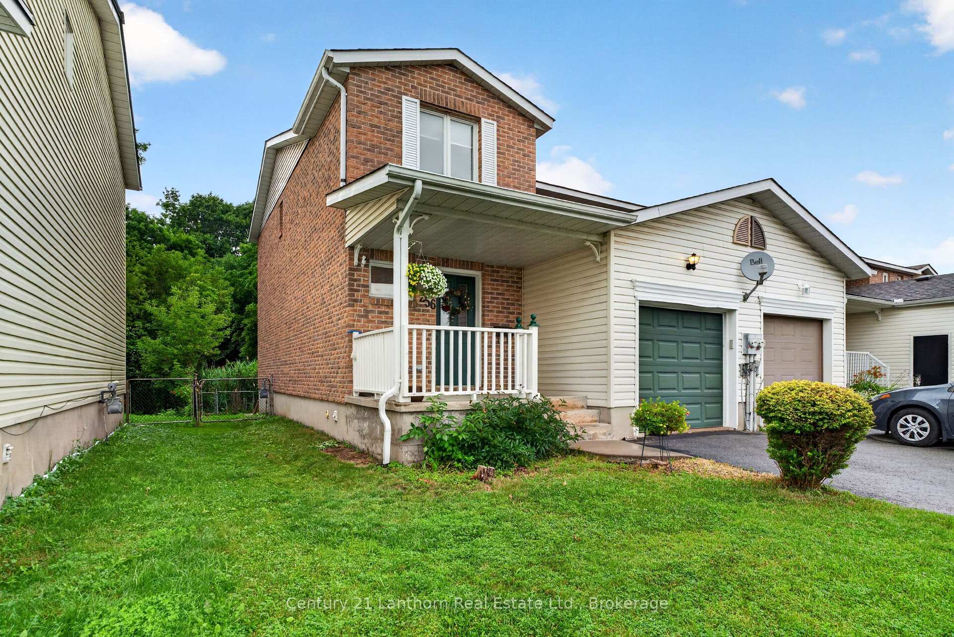 Photo 3 of 256 Vanguard Court, Kingston, East Gardiners Rd — HOMEH