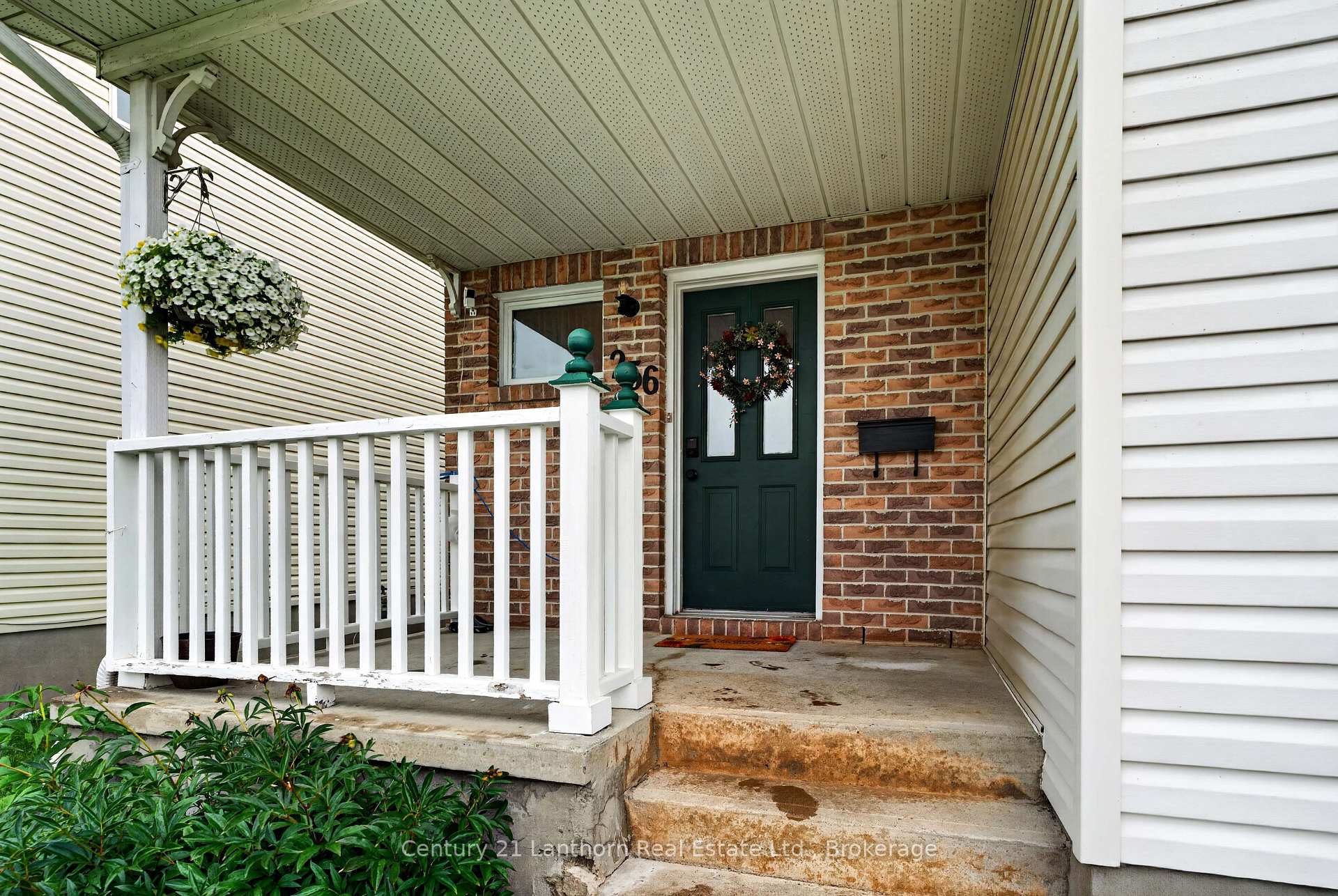 Photo 5 of 256 Vanguard Court, Kingston, East Gardiners Rd — HOMEH