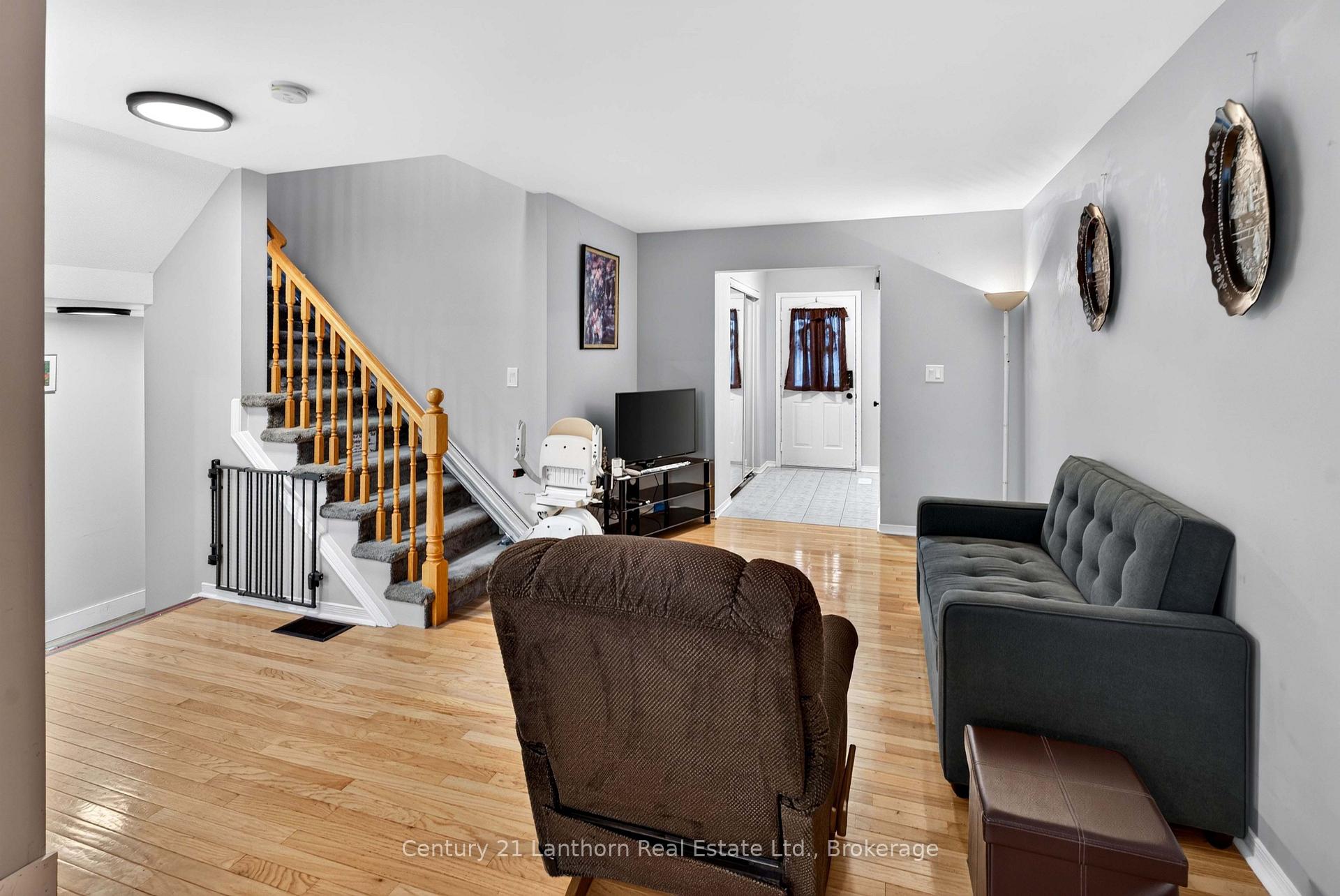 Photo 11 of 256 Vanguard Court, Kingston, East Gardiners Rd — HOMEH