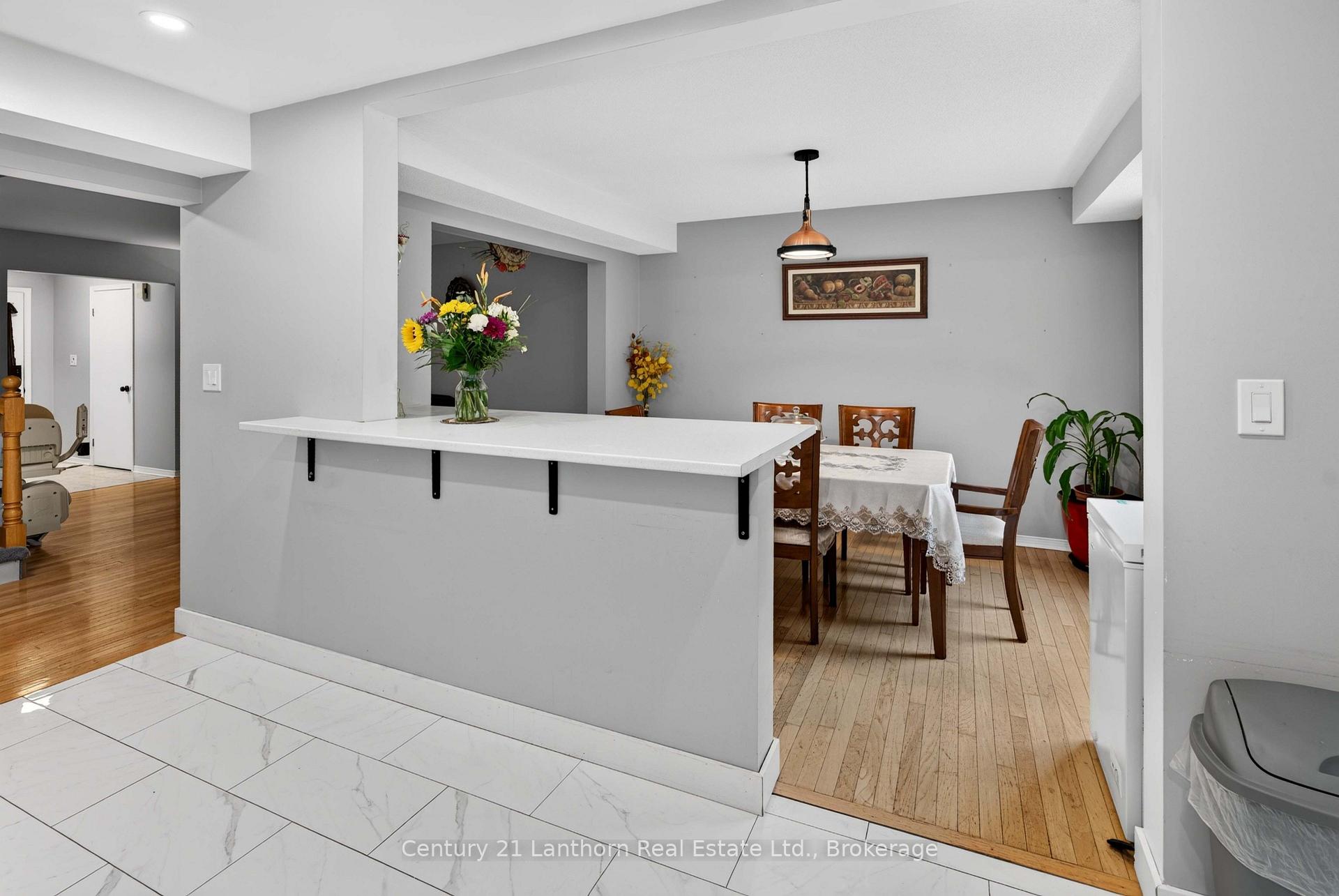 Photo 15 of 256 Vanguard Court, Kingston, East Gardiners Rd — HOMEH