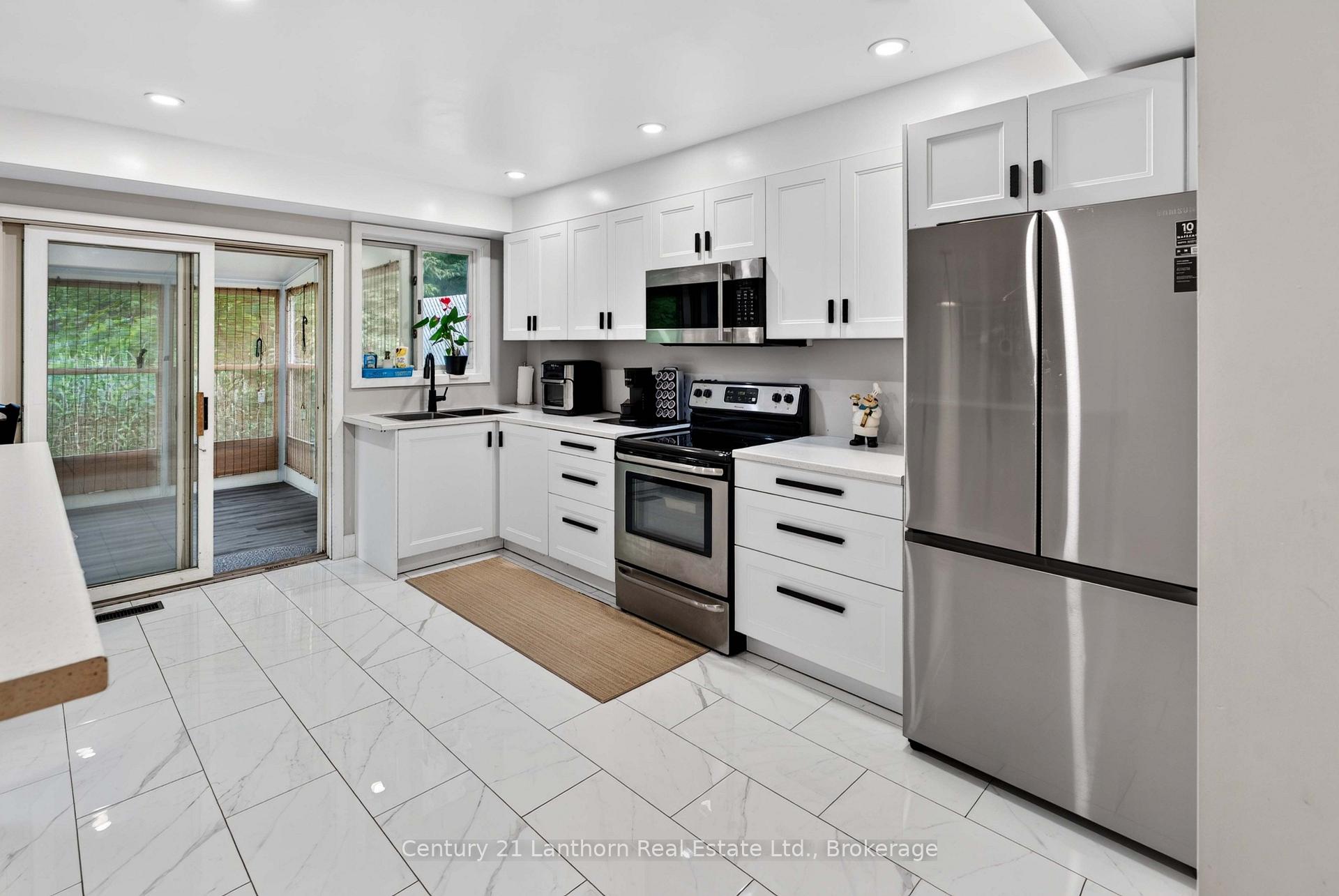 Photo 17 of 256 Vanguard Court, Kingston, East Gardiners Rd — HOMEH