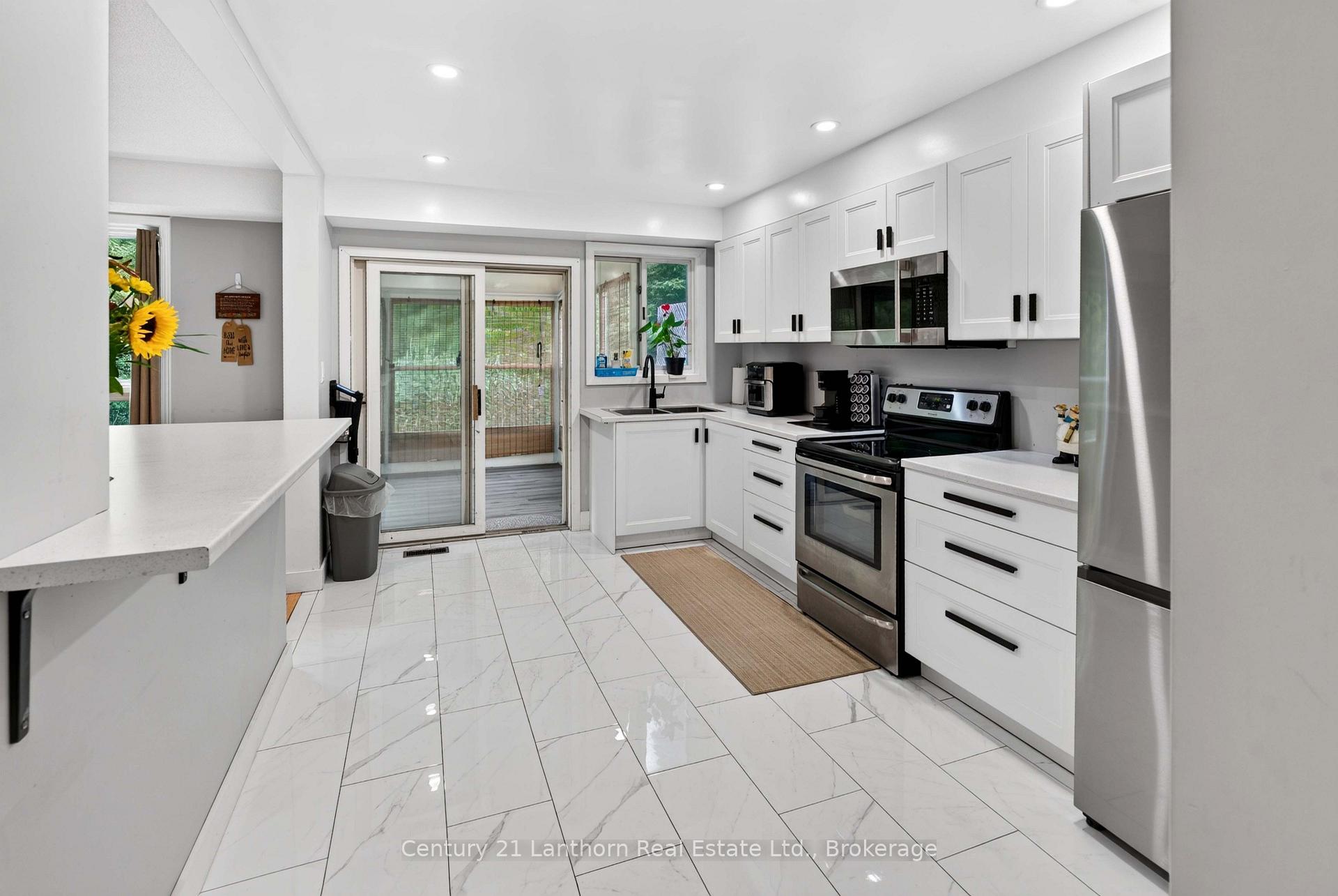 Photo 21 of 256 Vanguard Court, Kingston, East Gardiners Rd — HOMEH