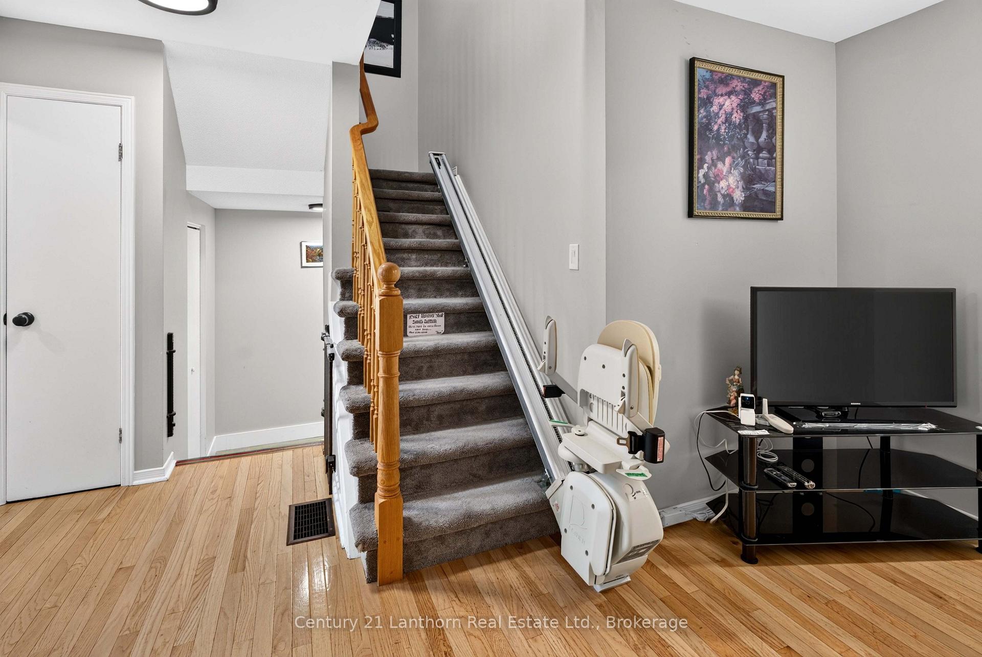 Photo 22 of 256 Vanguard Court, Kingston, East Gardiners Rd — HOMEH