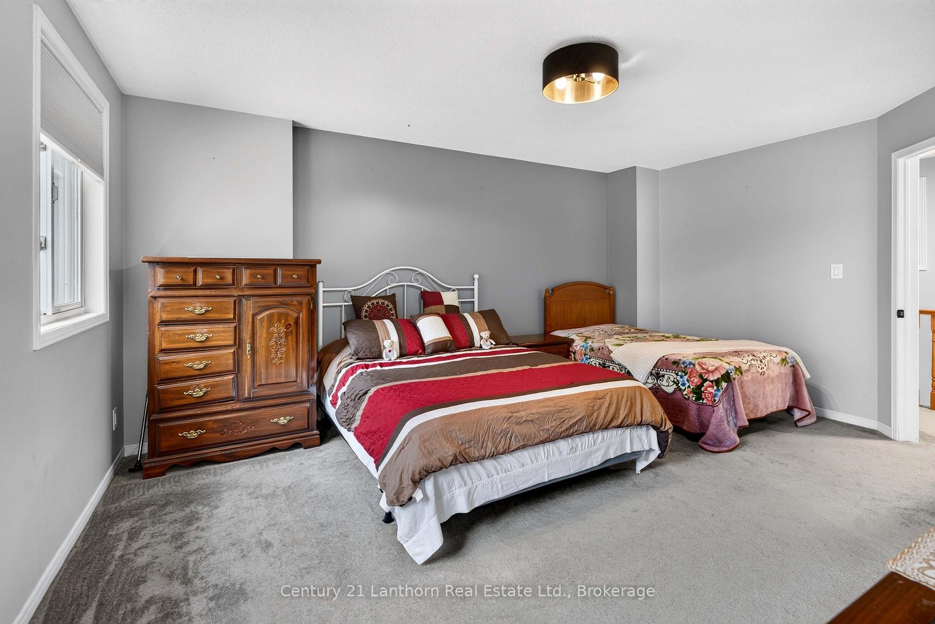 Photo 26 of 256 Vanguard Court, Kingston, East Gardiners Rd — HOMEH