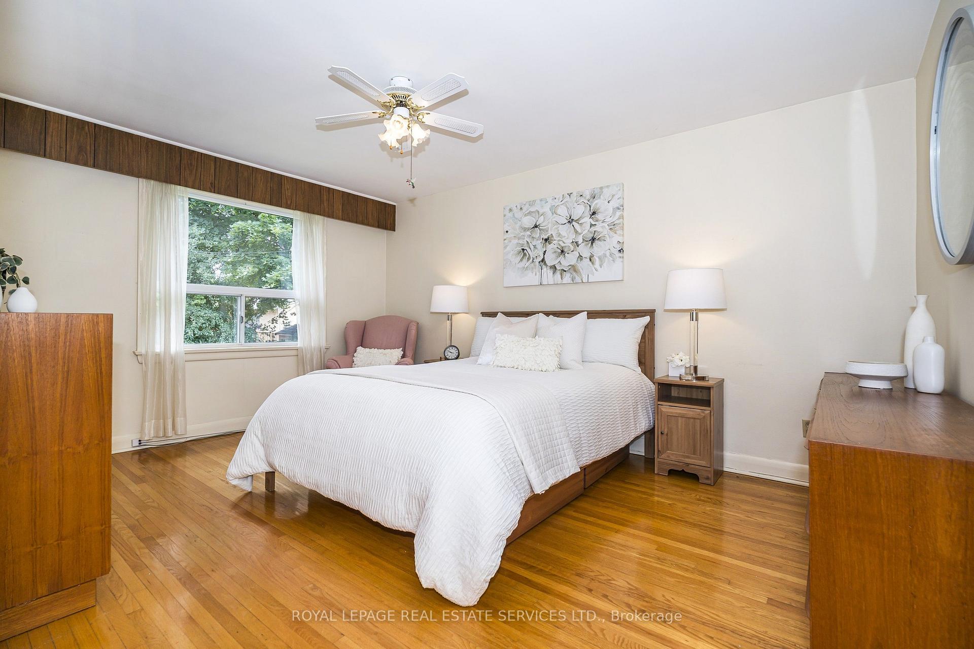 Photo 8 of 8 Burwood Road, Etobicoke, Princess-Rosethorn — HOMEH