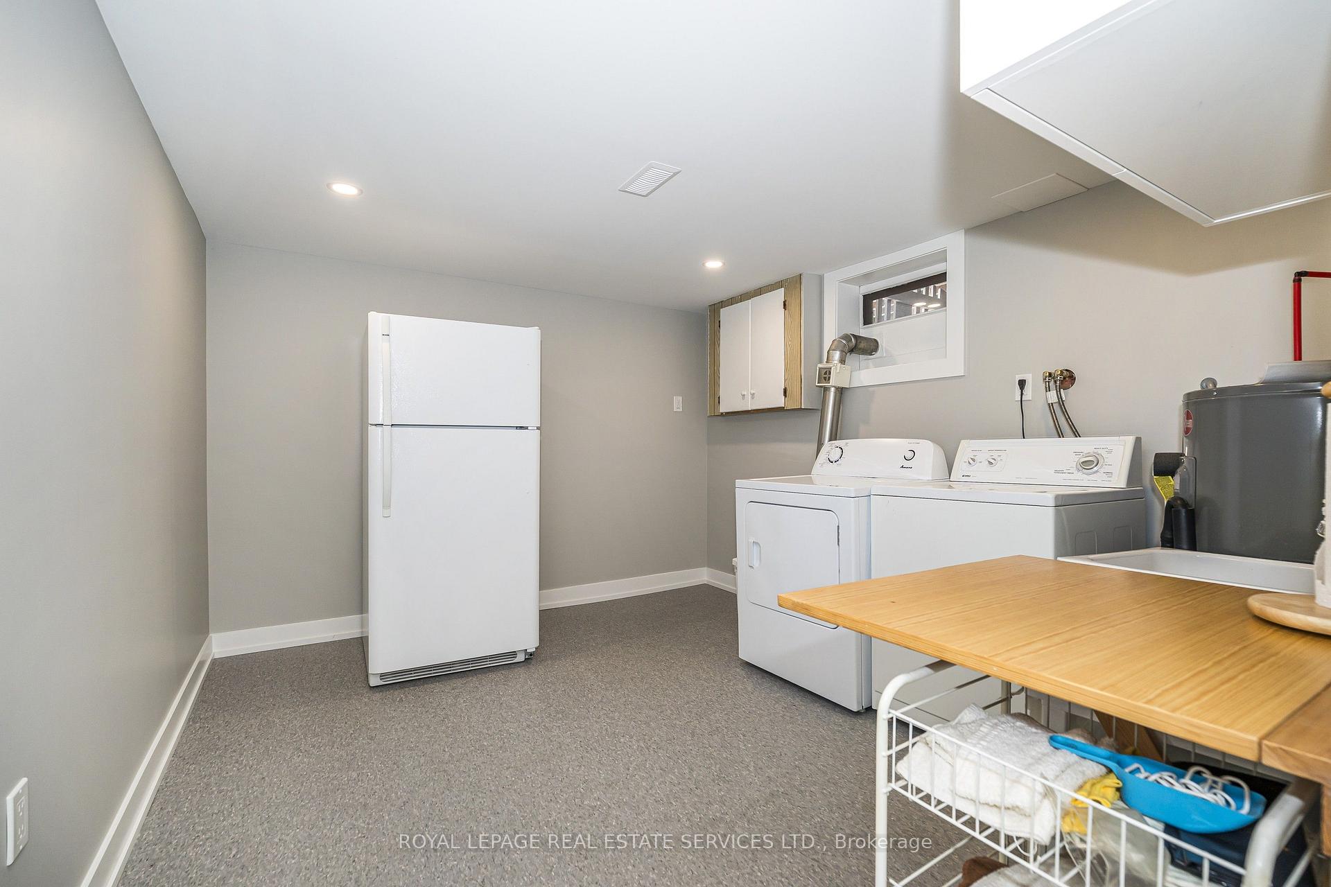 Photo 23 of 8 Burwood Road, Etobicoke, Princess-Rosethorn — HOMEH