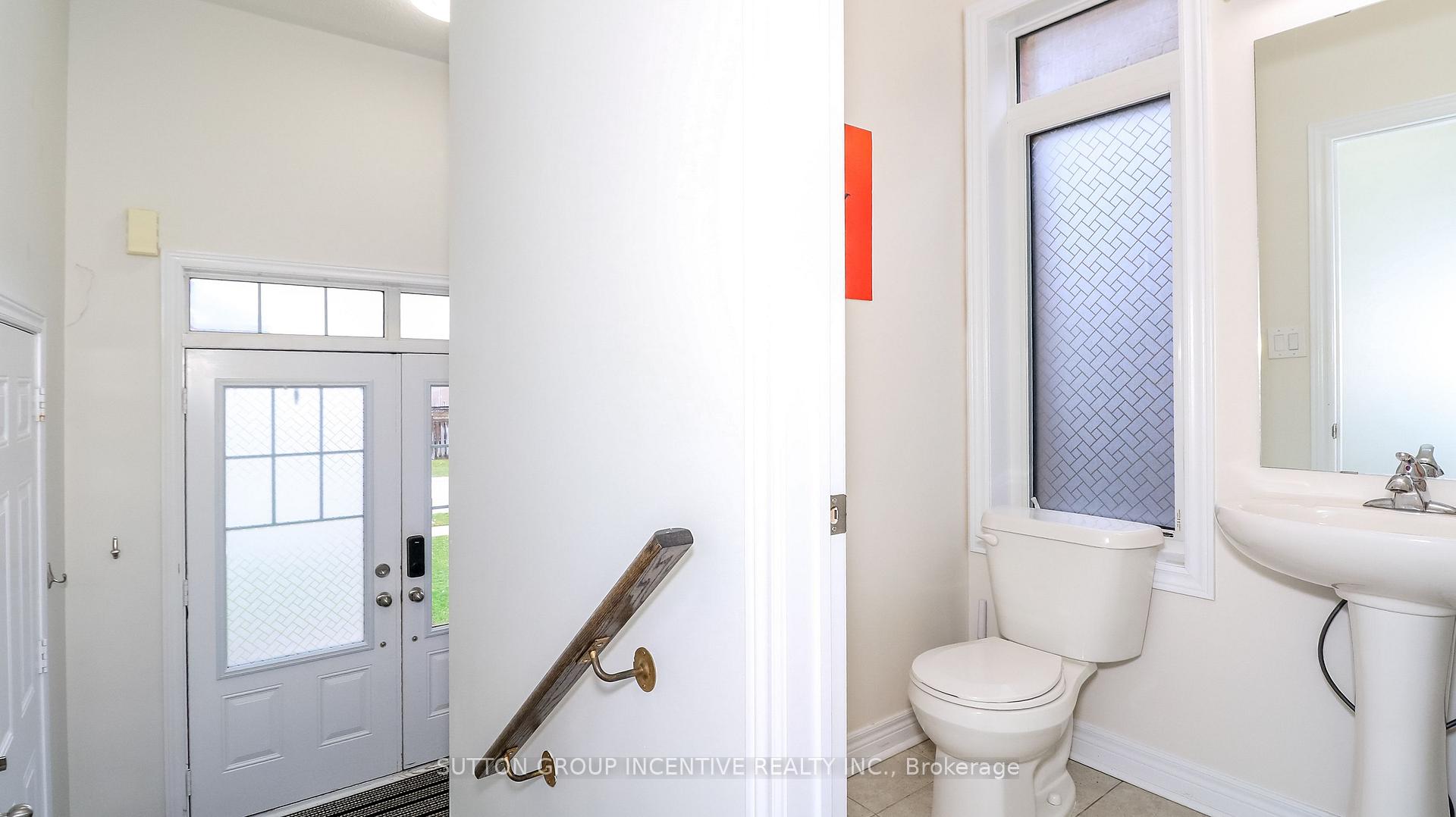 Photo 6 of 52 Snelgrove Crescent, Barrie, West Bayfield — HOMEH