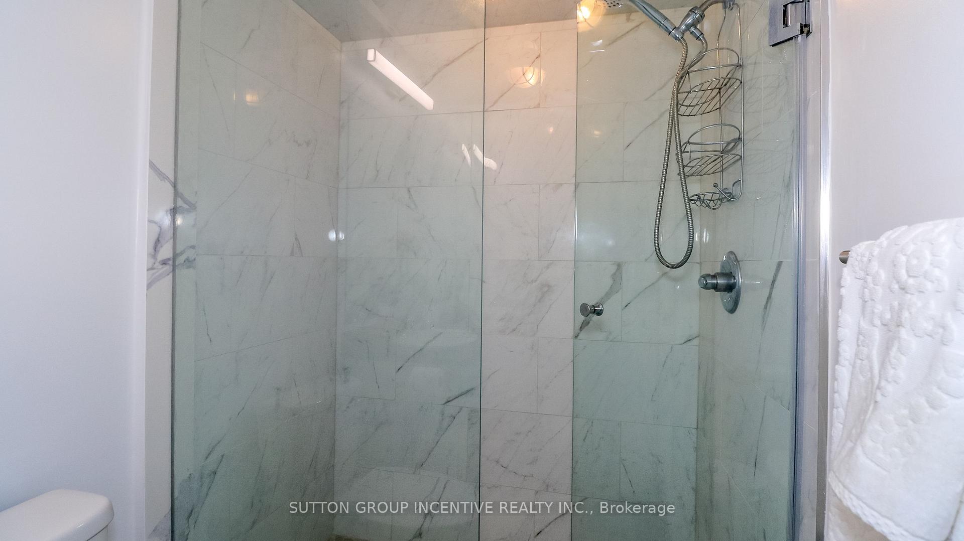 Photo 15 of 52 Snelgrove Crescent, Barrie, West Bayfield — HOMEH