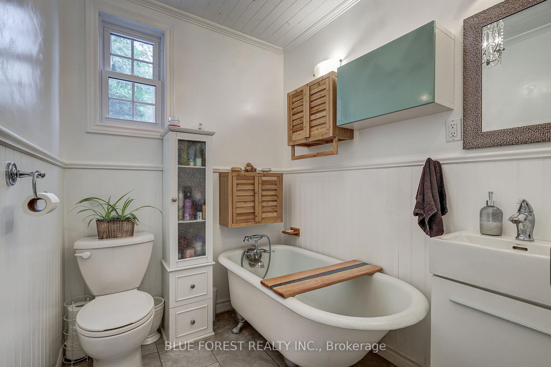 Photo 23 of 192 Mitchell Street, Central Elgin, Port Stanley — HOMEH