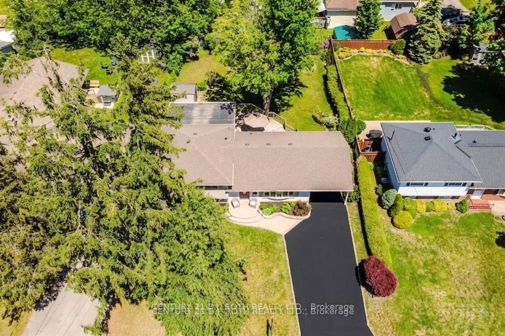 Photo 3 of 424 Jamieson Drive, Orillia — HOMEH