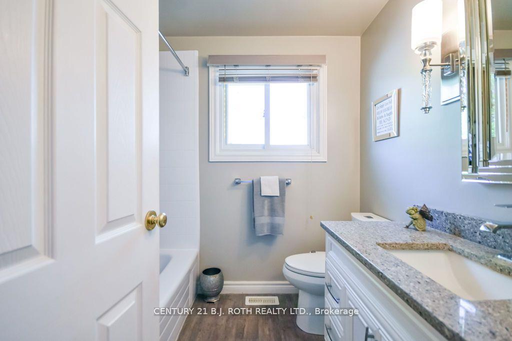 Photo 23 of 424 Jamieson Drive, Orillia — HOMEH