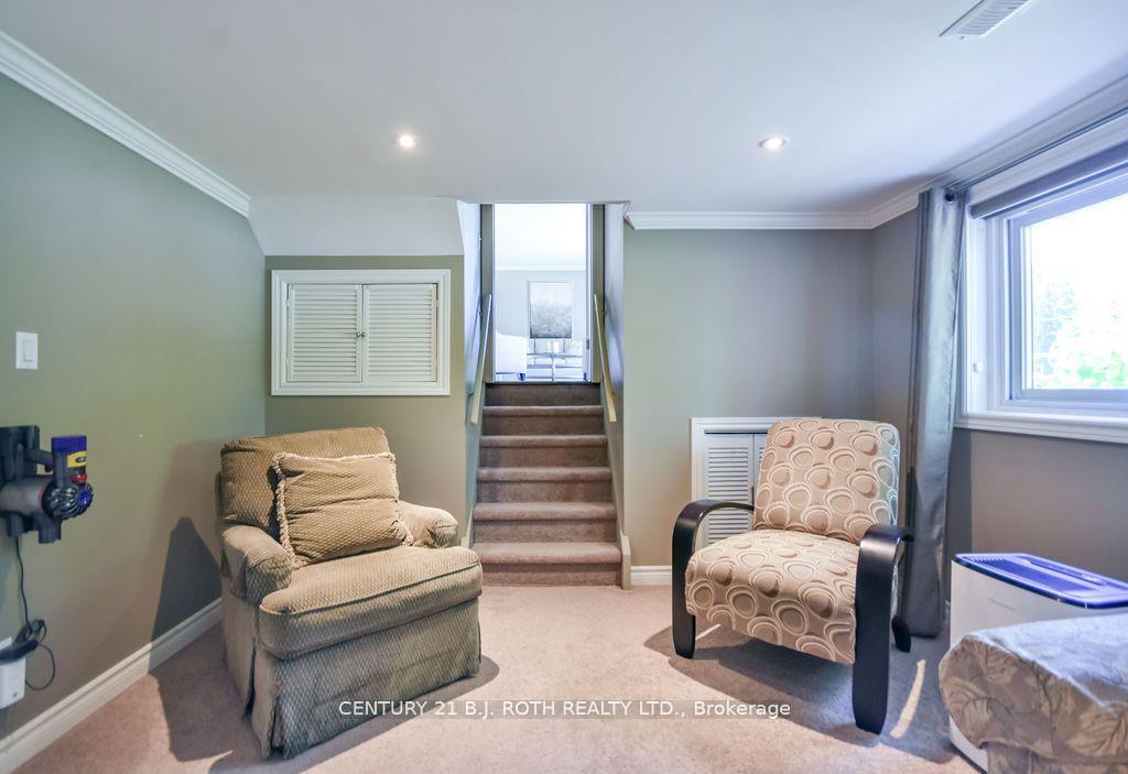 Photo 32 of 424 Jamieson Drive, Orillia — HOMEH