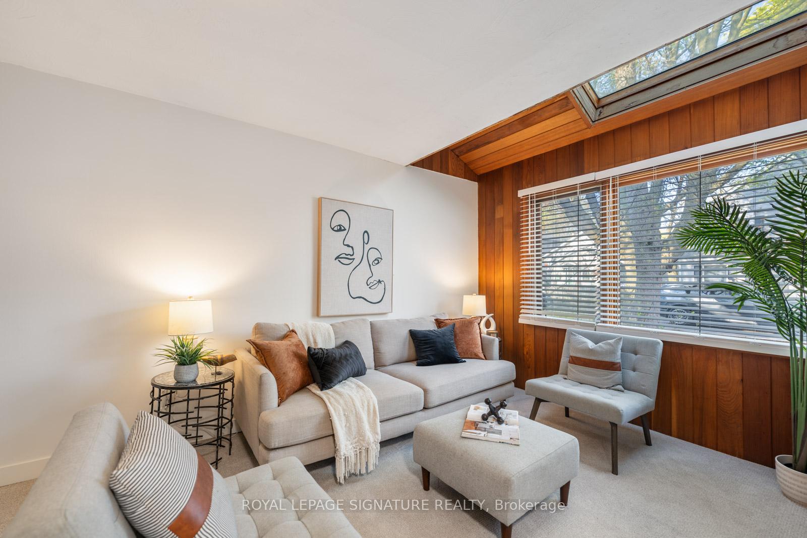 Photo 5 of 164 Rhodes Avenue, Toronto, Greenwood-Coxwell — HOMEH