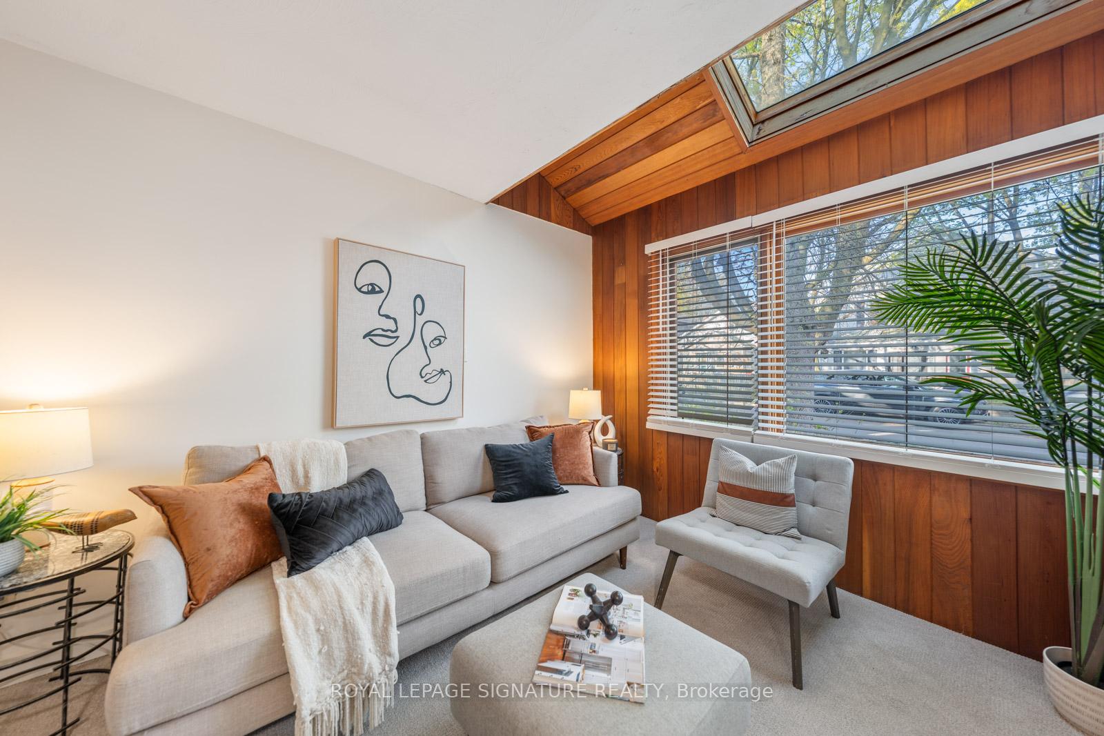 Photo 7 of 164 Rhodes Avenue, Toronto, Greenwood-Coxwell — HOMEH