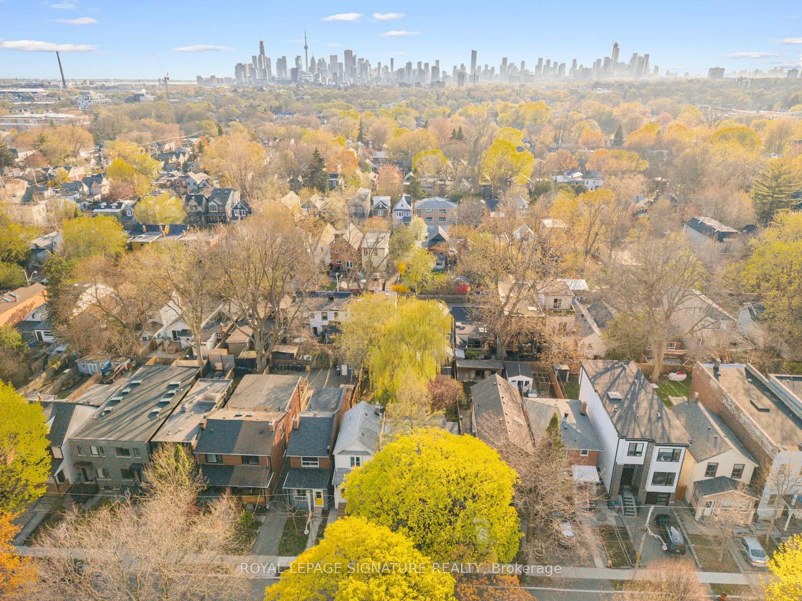Photo 30 of 164 Rhodes Avenue, Toronto, Greenwood-Coxwell — HOMEH