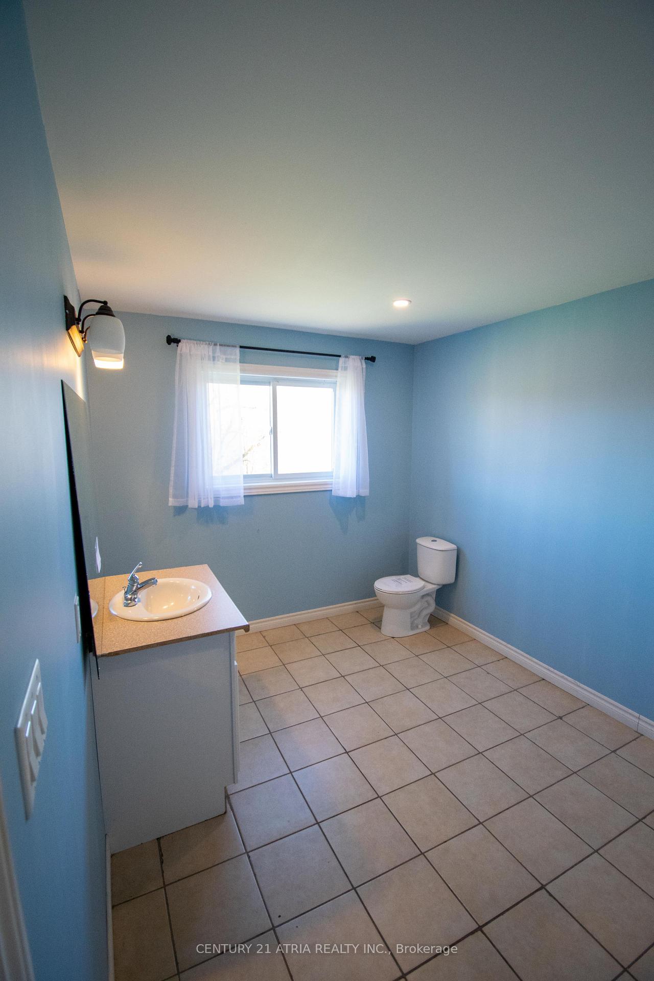 Photo 9 of 119 Knapp Street, Rideau Lakes, Rideau Lakes (South Crosby) Twp — HOMEH