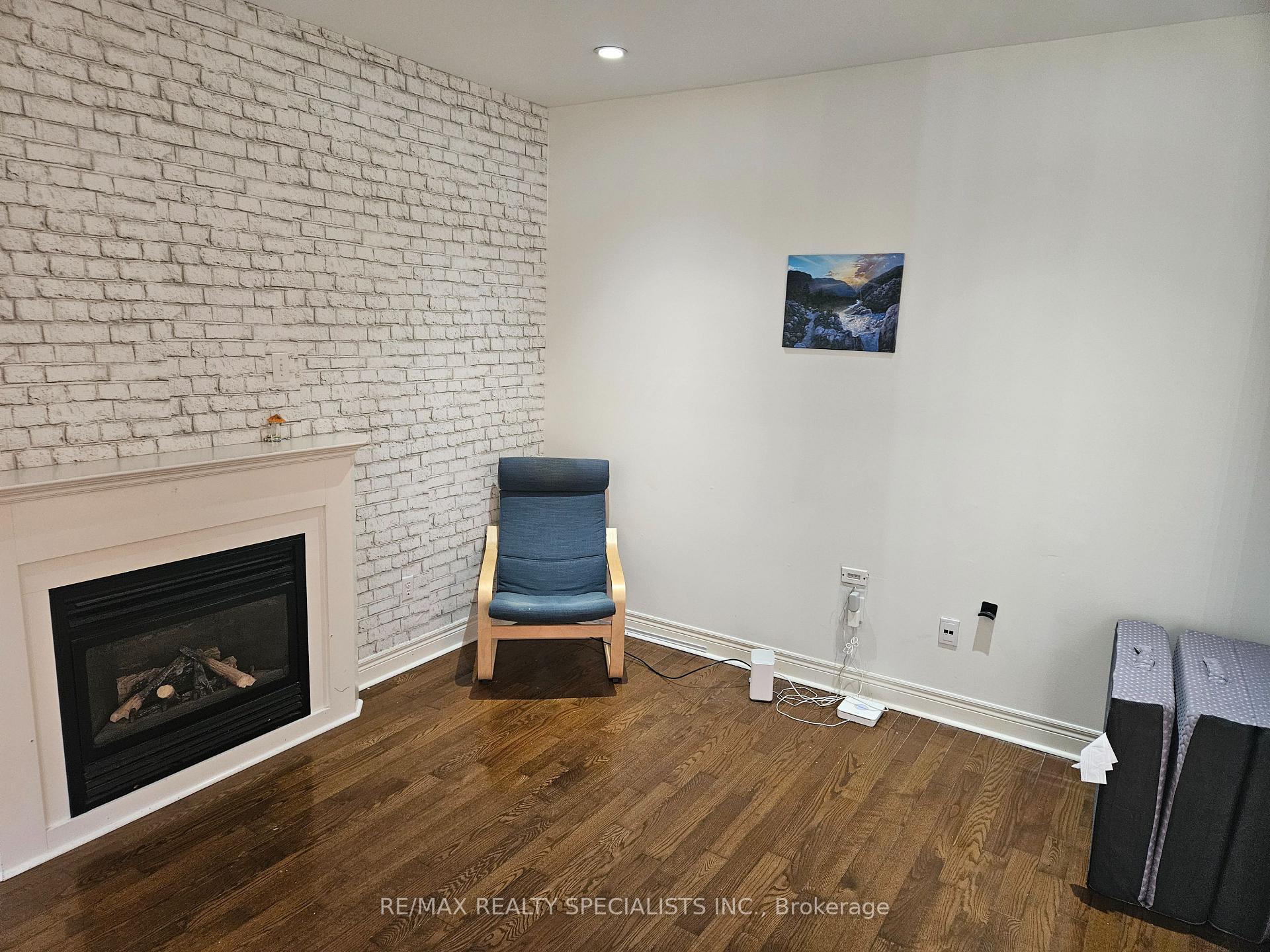 Photo 8 of Unit Upper, 3774 Arbourview Terrace, Mississauga, Churchill Meadows — HOMEH