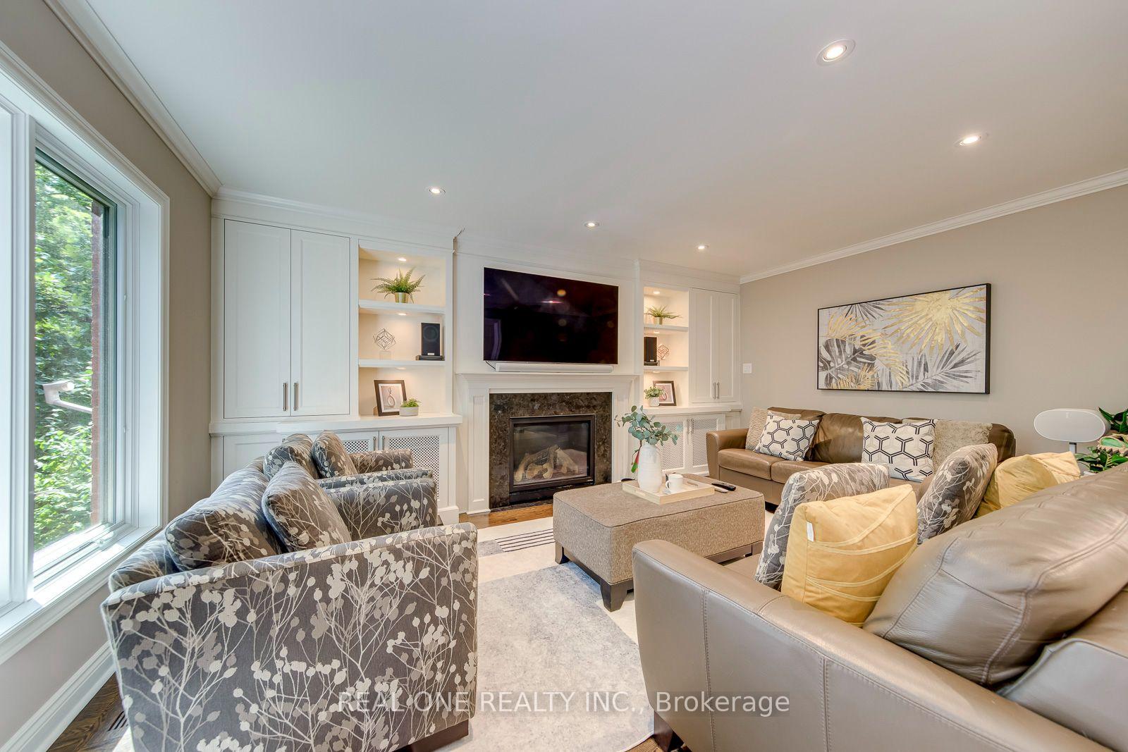 Photo 10 of 395 March Crescent, Oakville, River Oaks — HOMEH