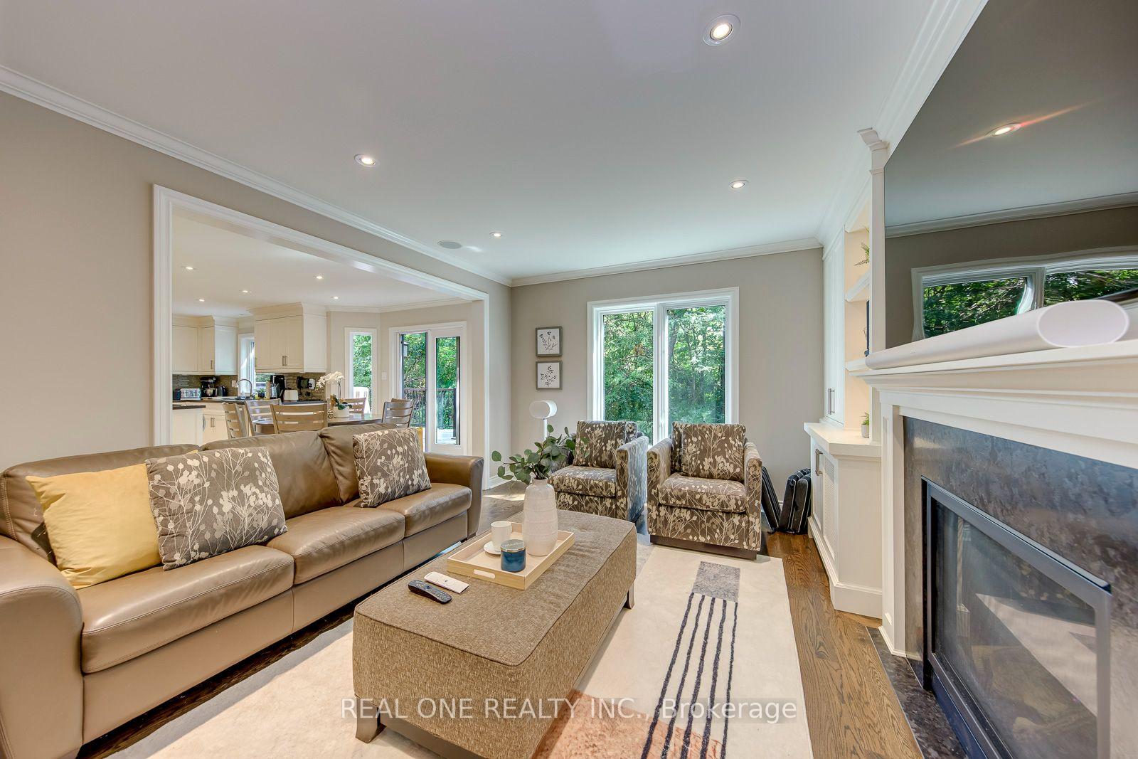 Photo 11 of 395 March Crescent, Oakville, River Oaks — HOMEH