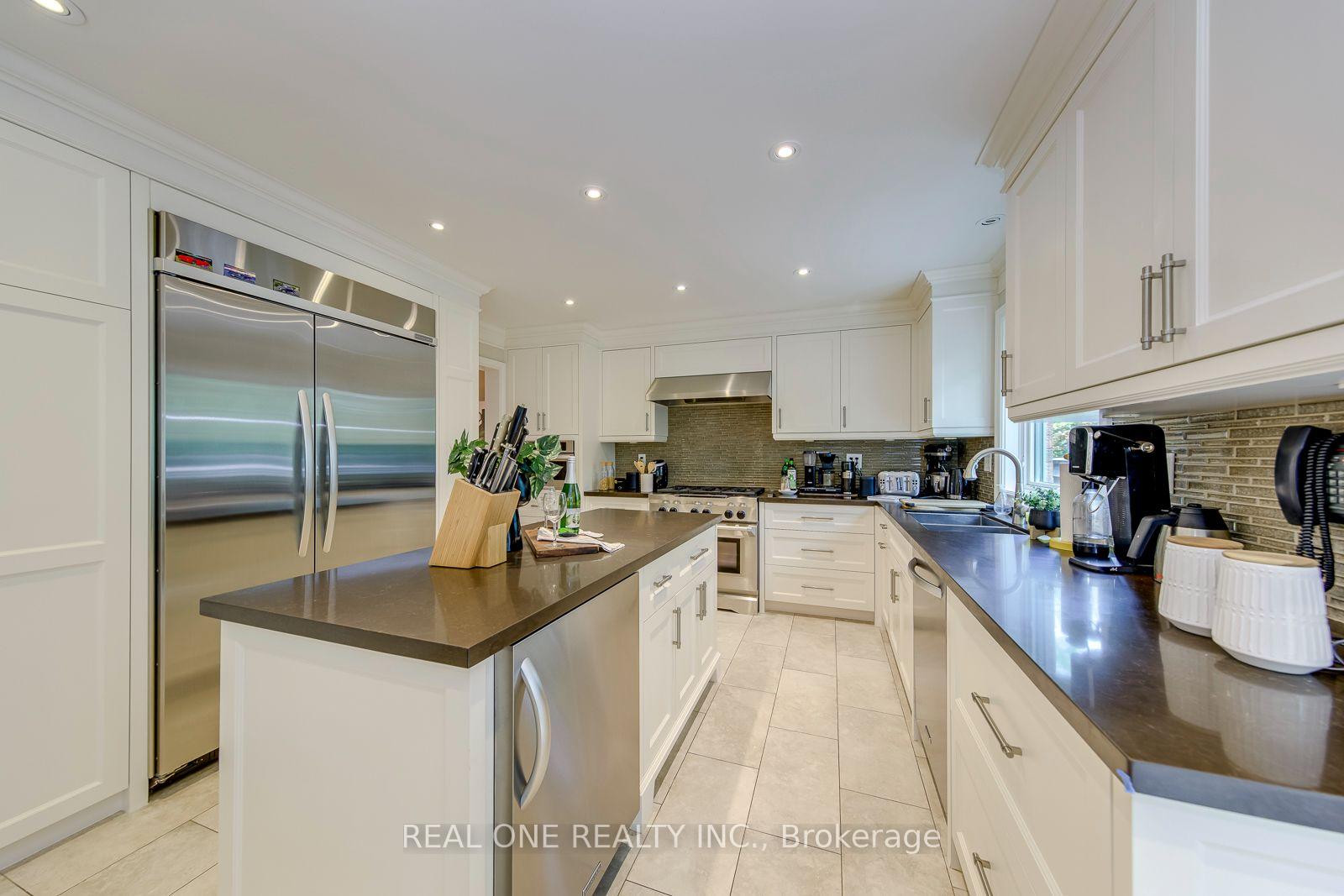 Photo 14 of 395 March Crescent, Oakville, River Oaks — HOMEH