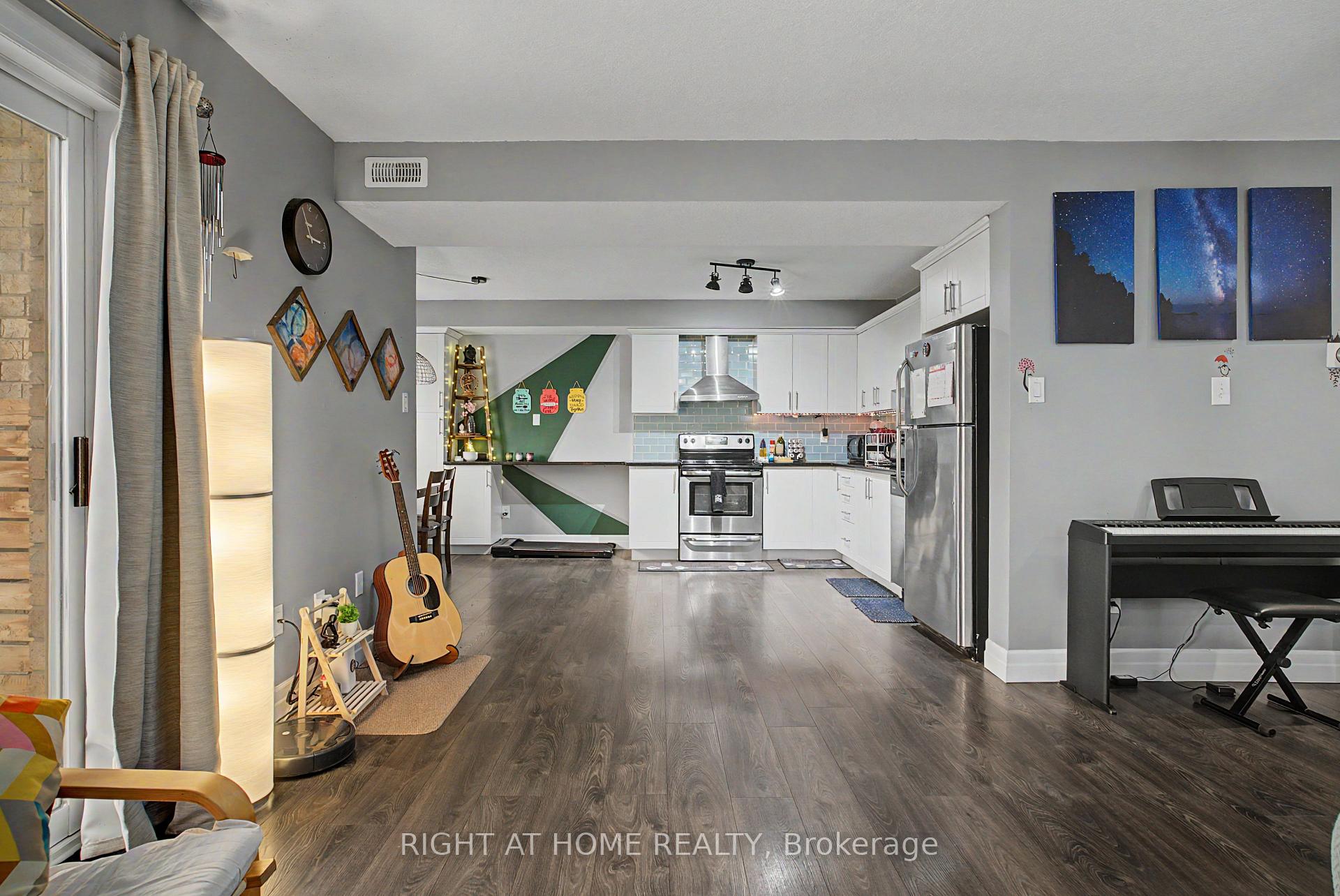 Photo 15 of Unit 403, 1522 King Street E, Kitchener, Eastwood — HOMEH