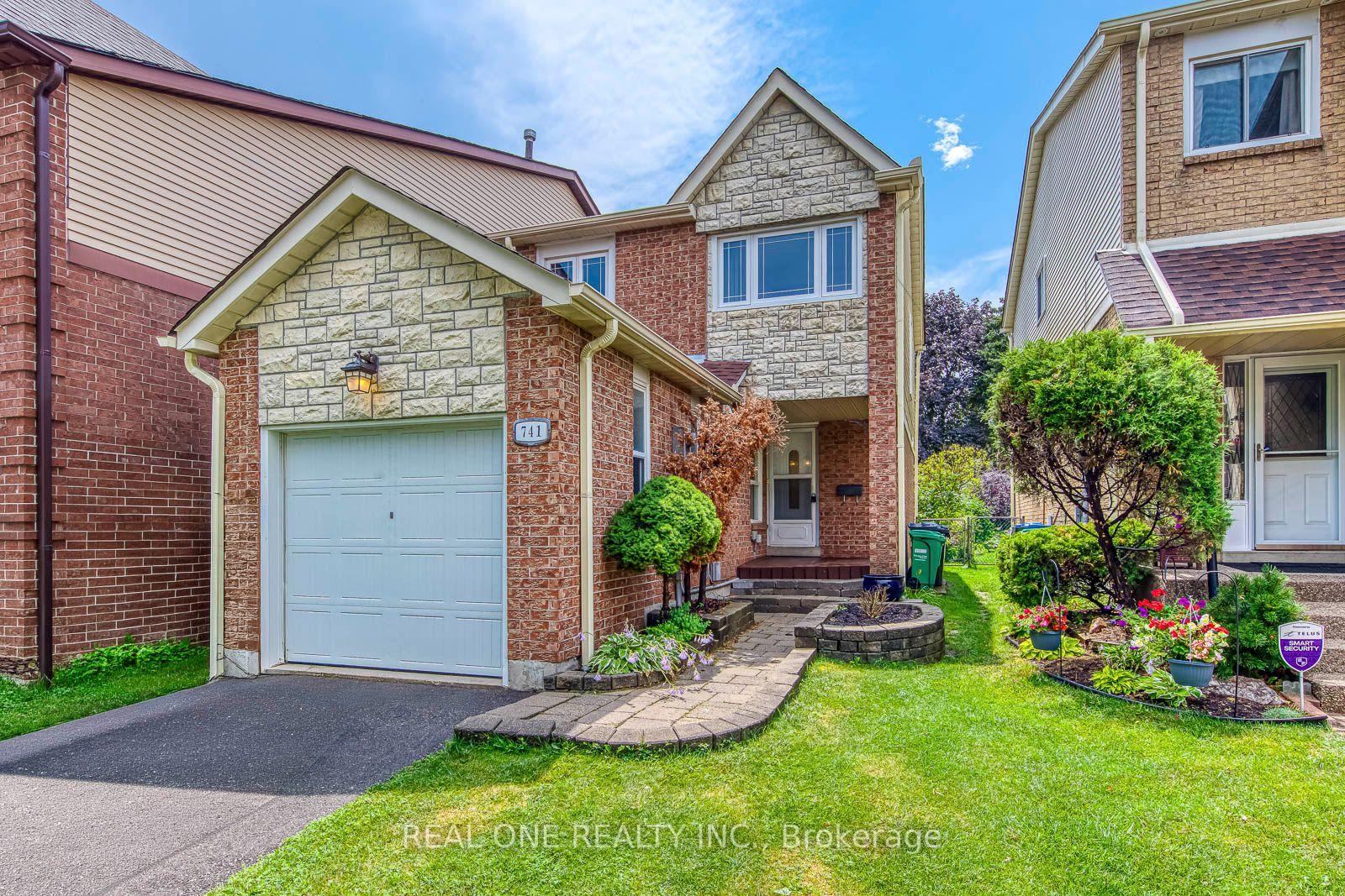Photo 1 of 741 Queensbridge Drive, Mississauga, Creditview — HOMEH