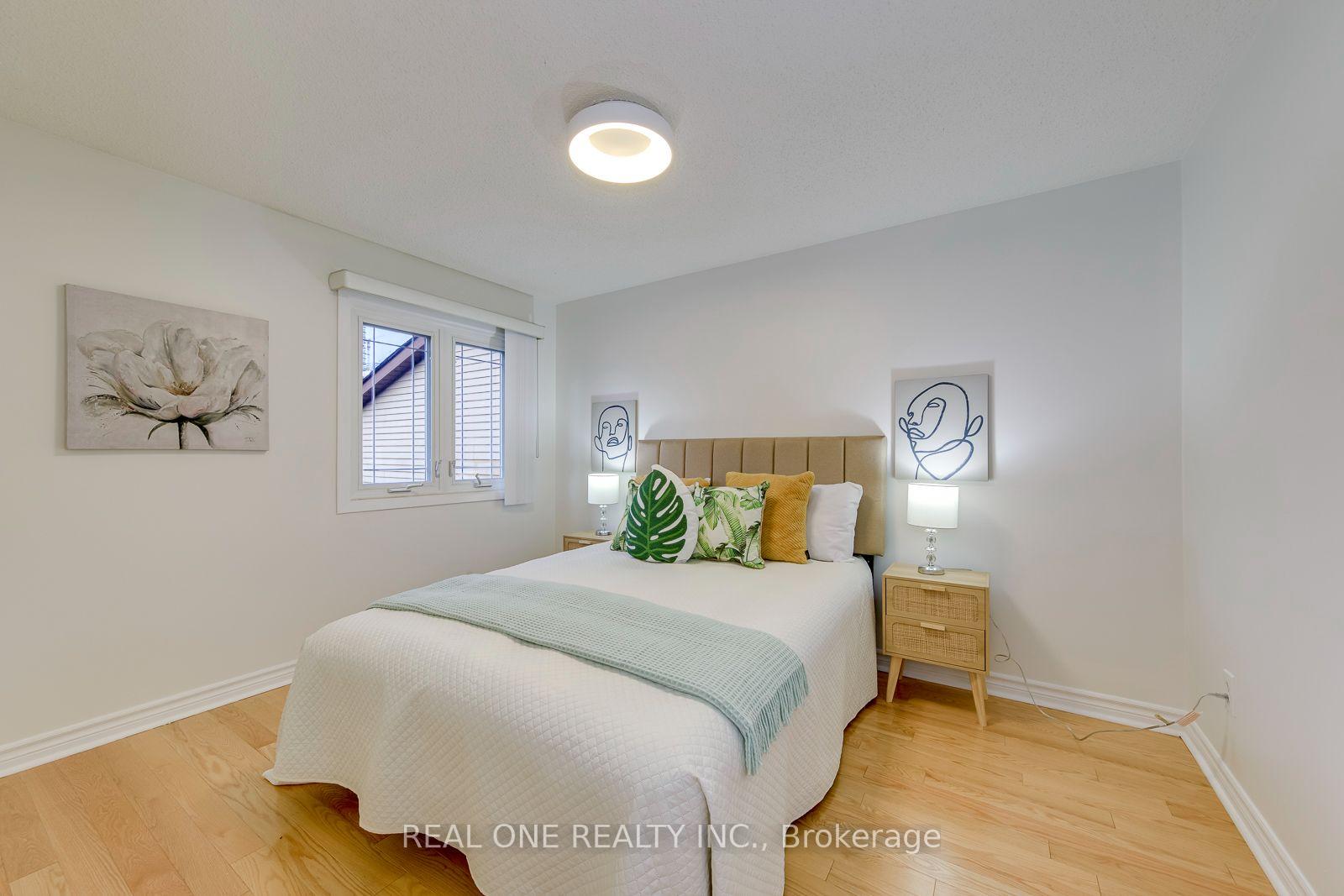 Photo 22 of 741 Queensbridge Drive, Mississauga, Creditview — HOMEH