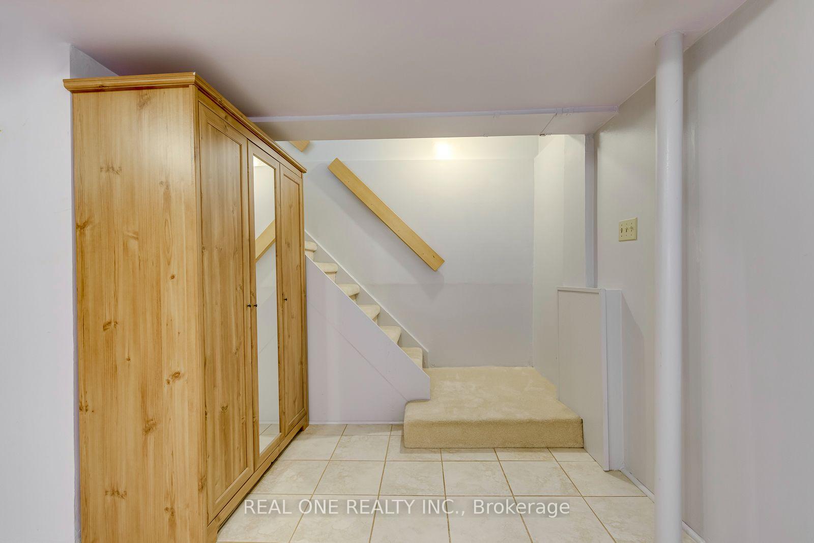 Photo 28 of 741 Queensbridge Drive, Mississauga, Creditview — HOMEH