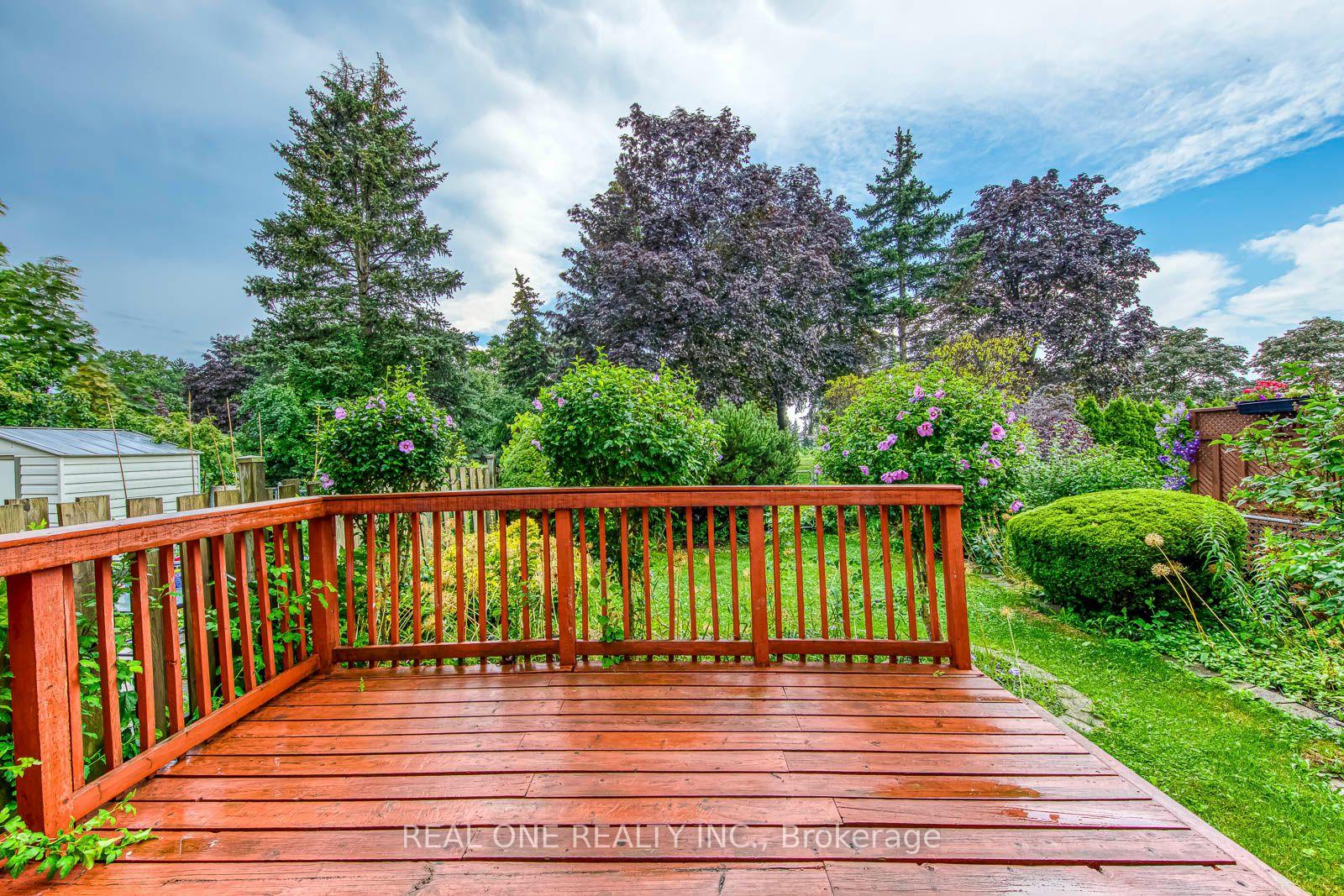 Photo 34 of 741 Queensbridge Drive, Mississauga, Creditview — HOMEH