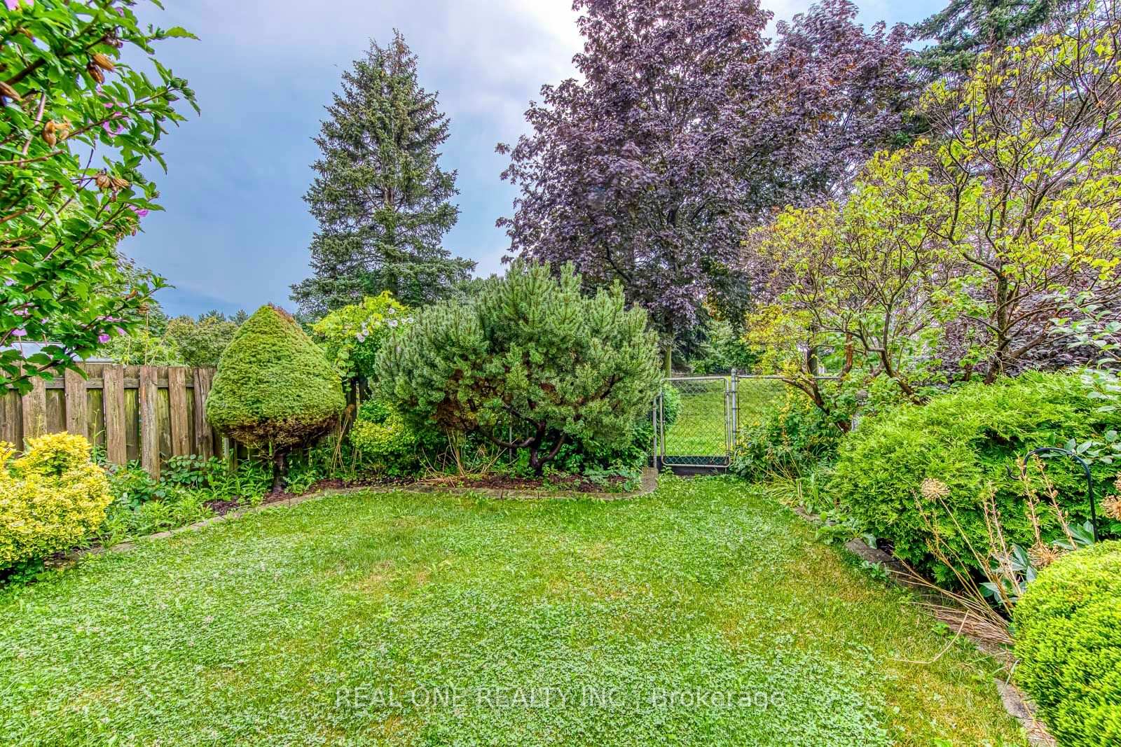 Photo 36 of 741 Queensbridge Drive, Mississauga, Creditview — HOMEH