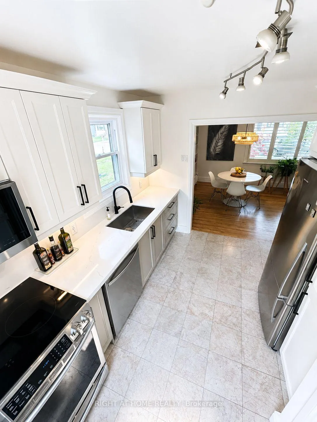 Photo 11 of 31 Dorothy Street, Hamilton, Balfour — HOMEH