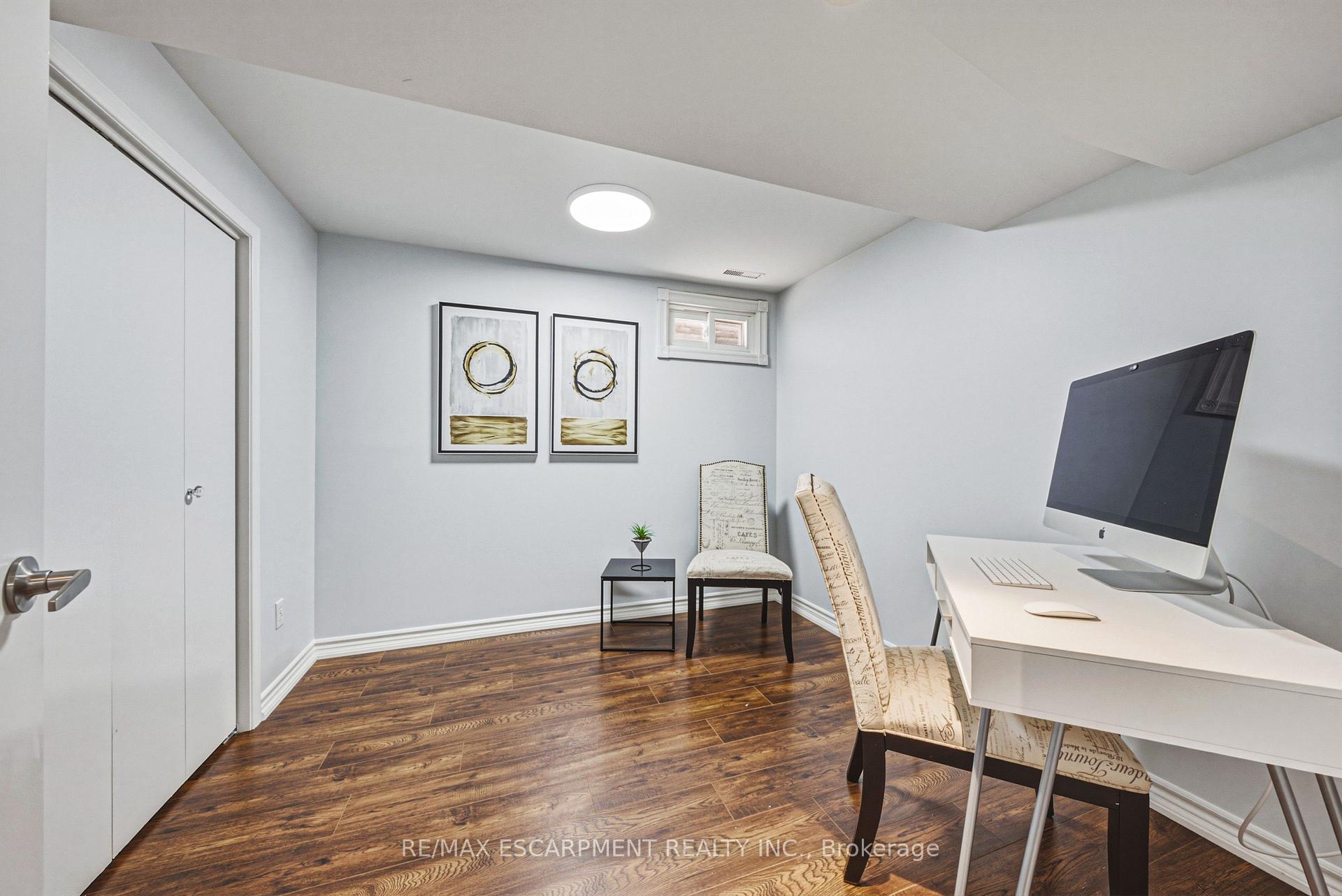 Photo 32 of 2206 Donald Road, Burlington, Headon — HOMEH