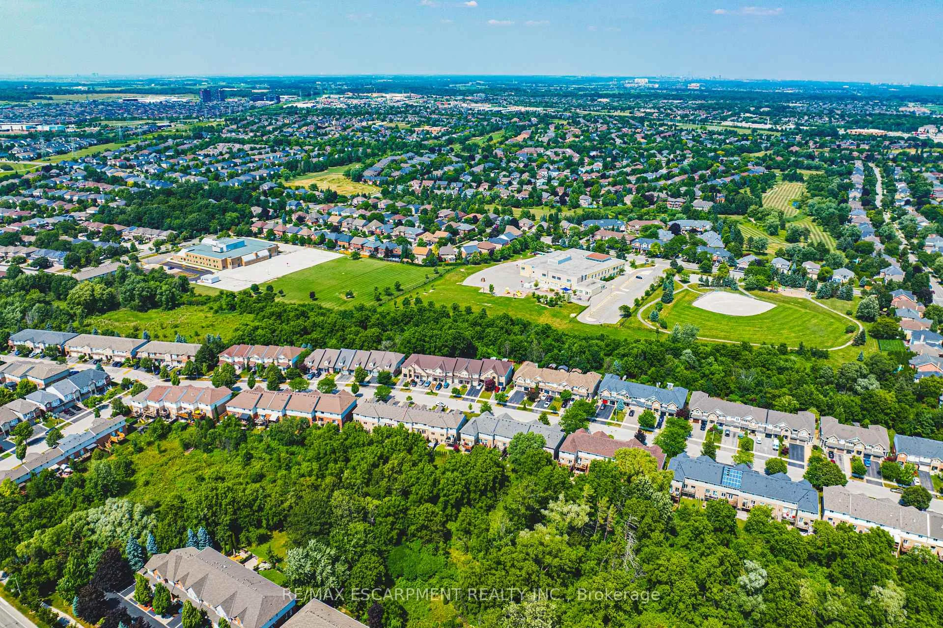 Photo 19 of 2206 Donald Road, Burlington, Headon — HOMEH