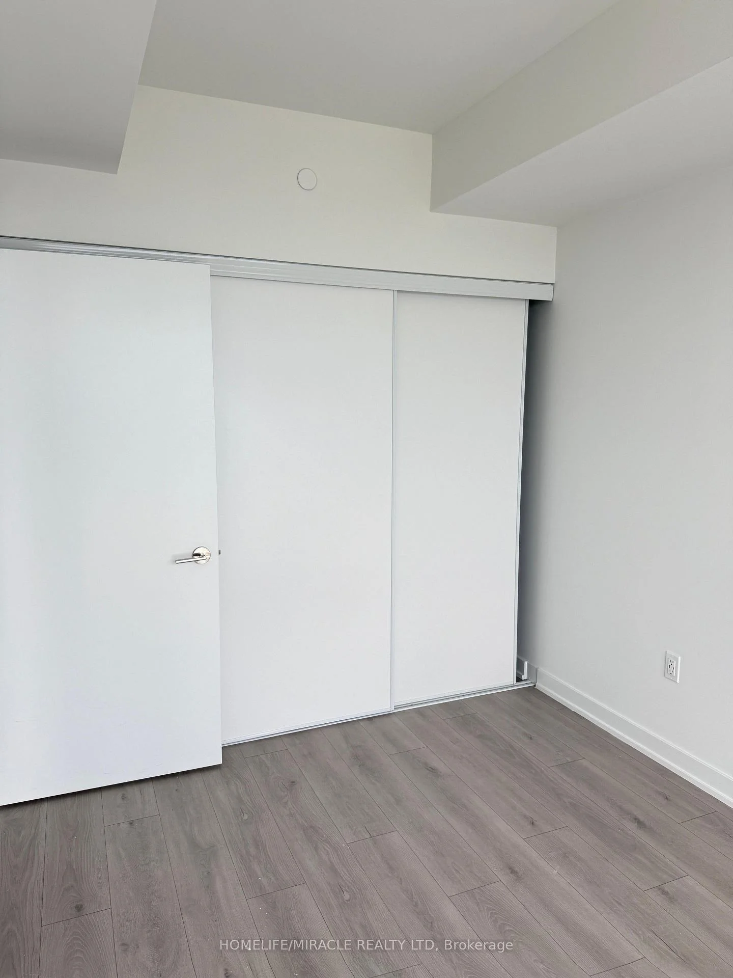 Photo 10 of Unit 2913, 1 Fairview Road, Mississauga, Mississauga Valleys — HOMEH