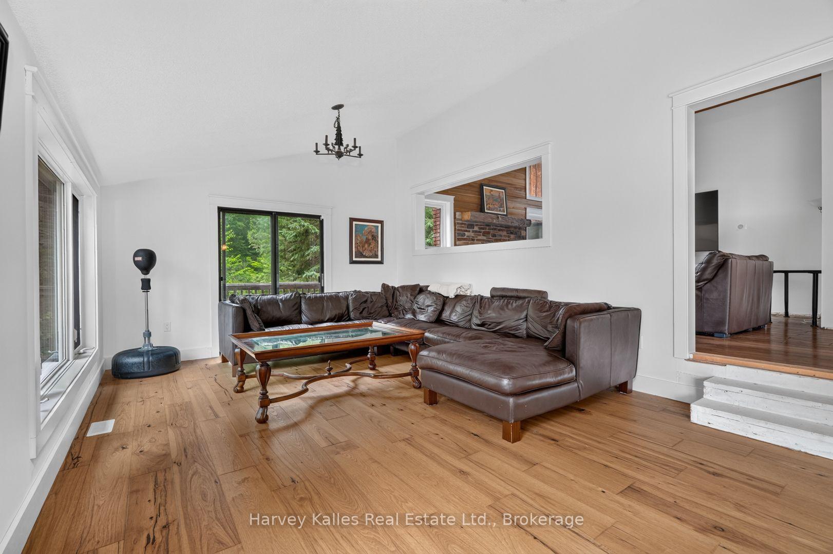 Photo 15 of 18 Ferris Road, Seguin — HOMEH