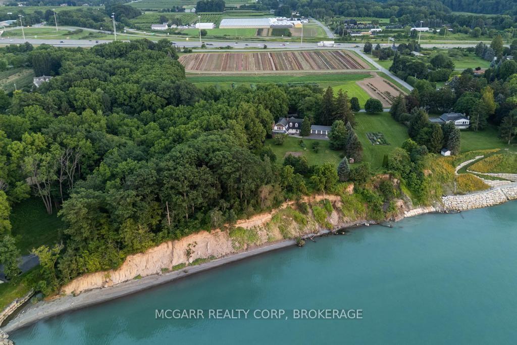 Photo of 1258 Lakeshore Street W