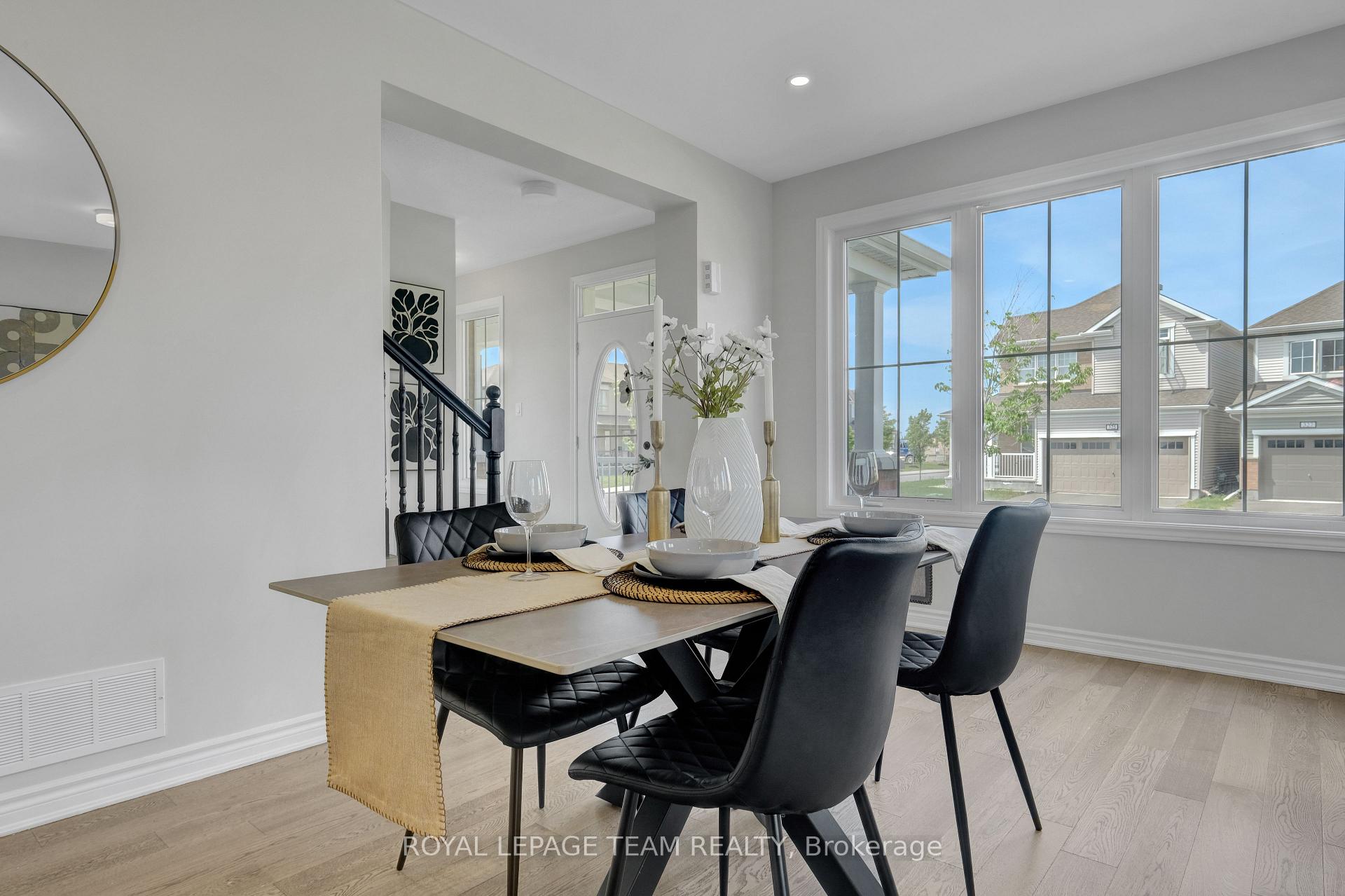 Photo 10 of 133 Celestial Grove, Ottawa, Barrhaven - Half Moon Bay — HOMEH