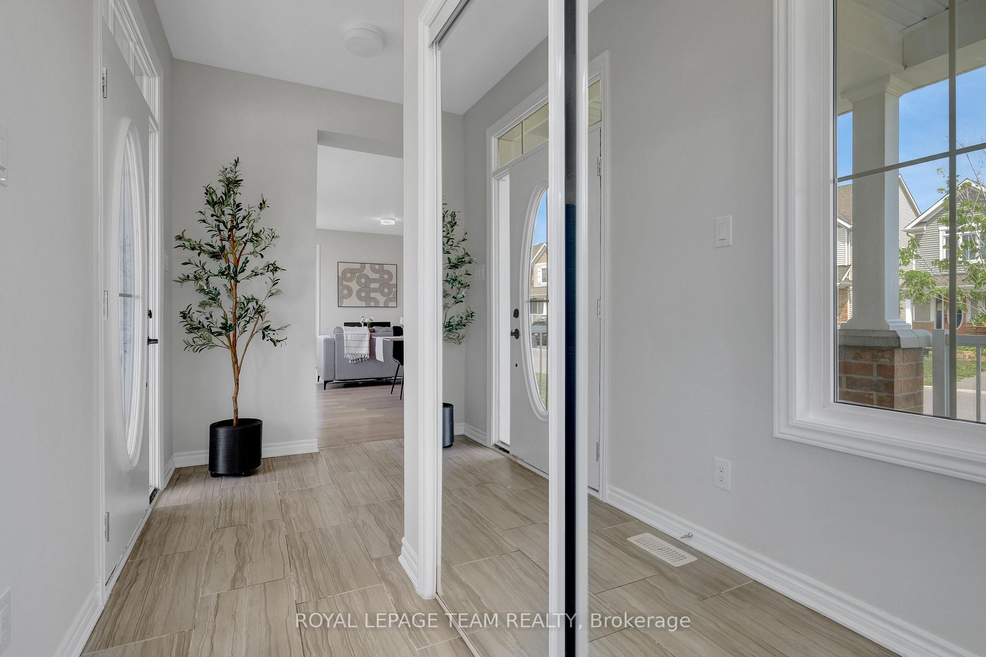 Photo 12 of 133 Celestial Grove, Ottawa, Barrhaven - Half Moon Bay — HOMEH