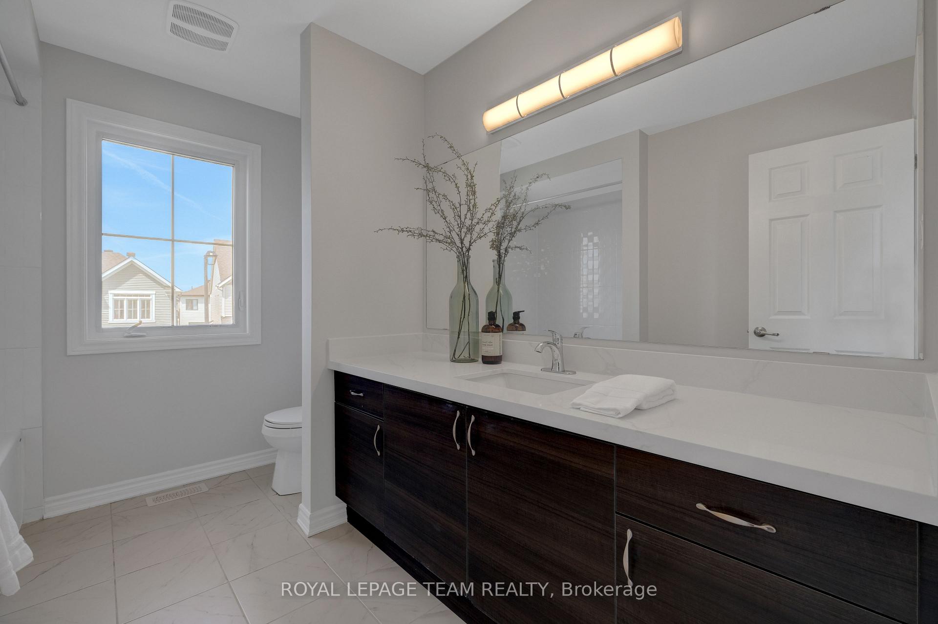 Photo 42 of 133 Celestial Grove, Ottawa, Barrhaven - Half Moon Bay — HOMEH