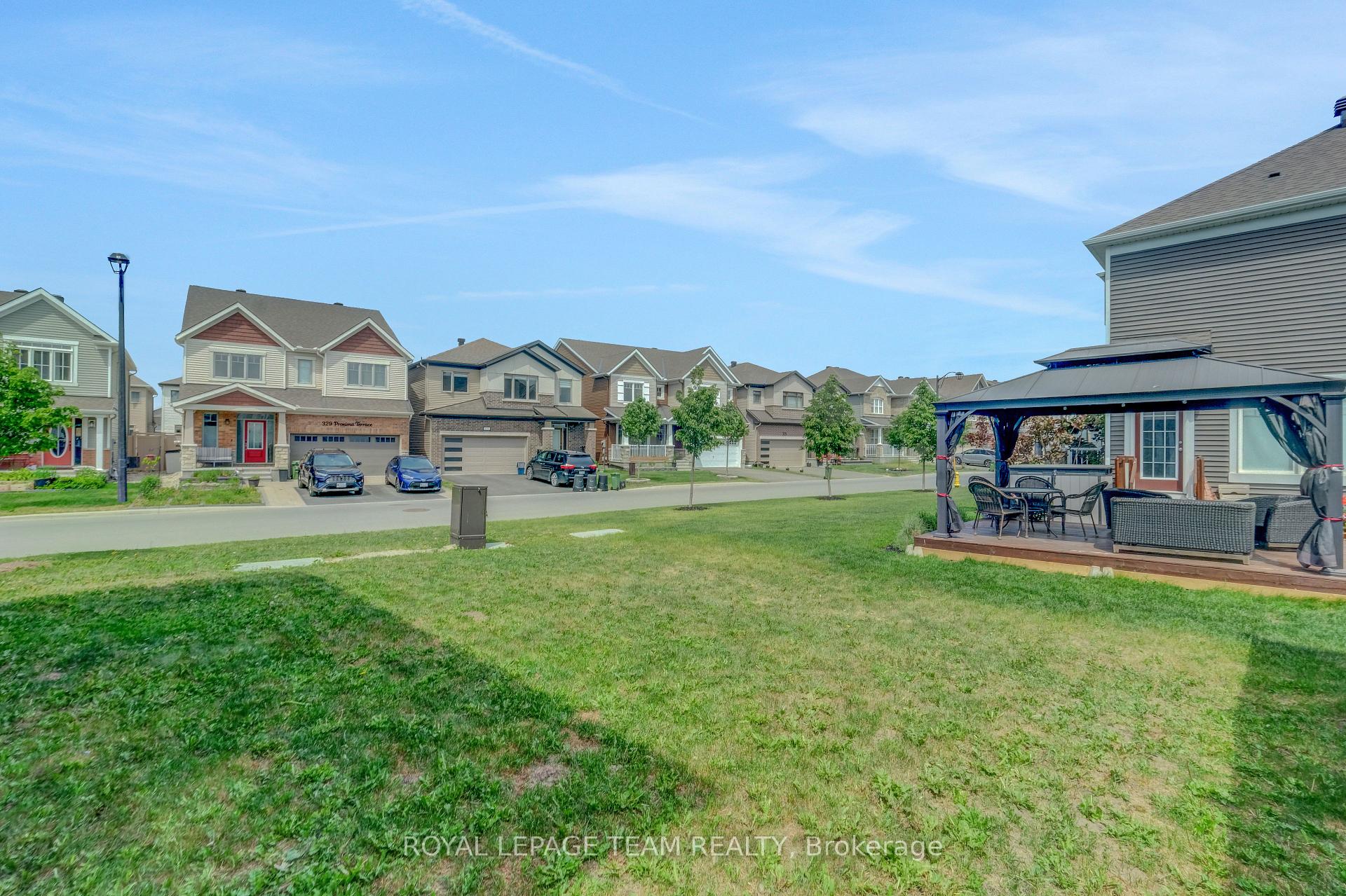 Photo 47 of 133 Celestial Grove, Ottawa, Barrhaven - Half Moon Bay — HOMEH