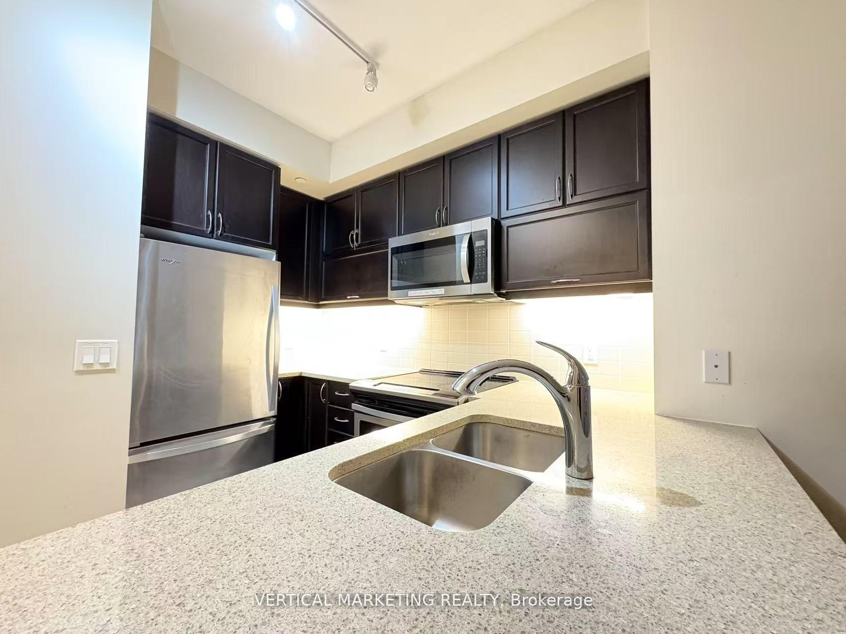 Photo 5 of Unit 322, 39 Annie Craig Drive, Etobicoke, Mimico — HOMEH