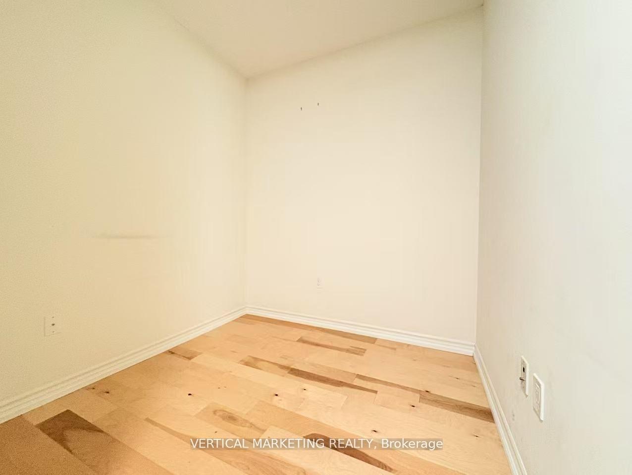 Photo 7 of Unit 322, 39 Annie Craig Drive, Etobicoke, Mimico — HOMEH