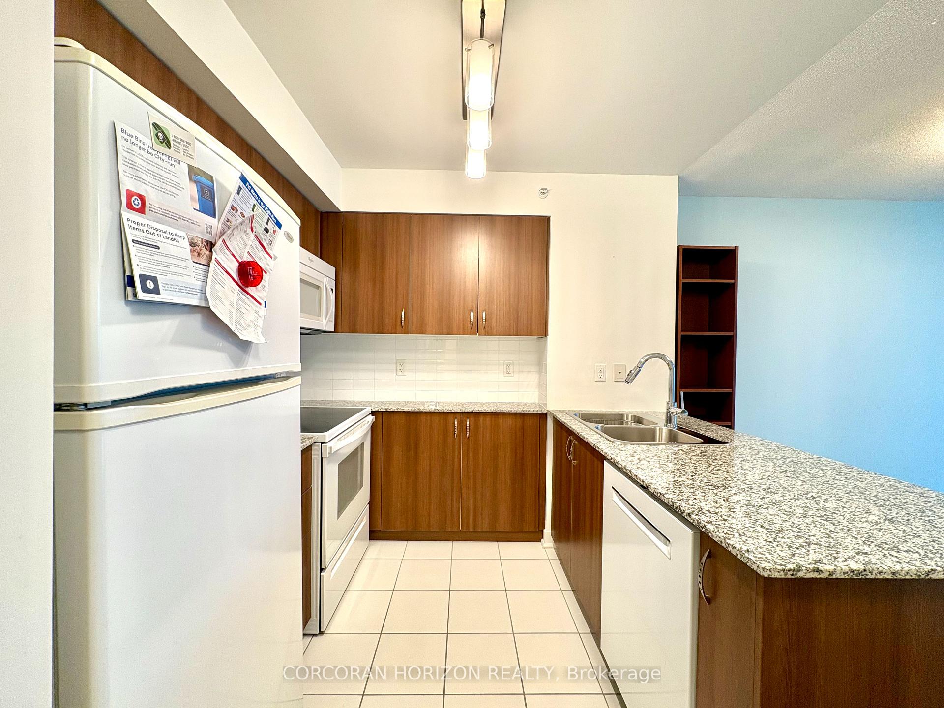 Photo 5 of Unit 708, 5740 Yonge Street, North York, Newtonbrook West — HOMEH