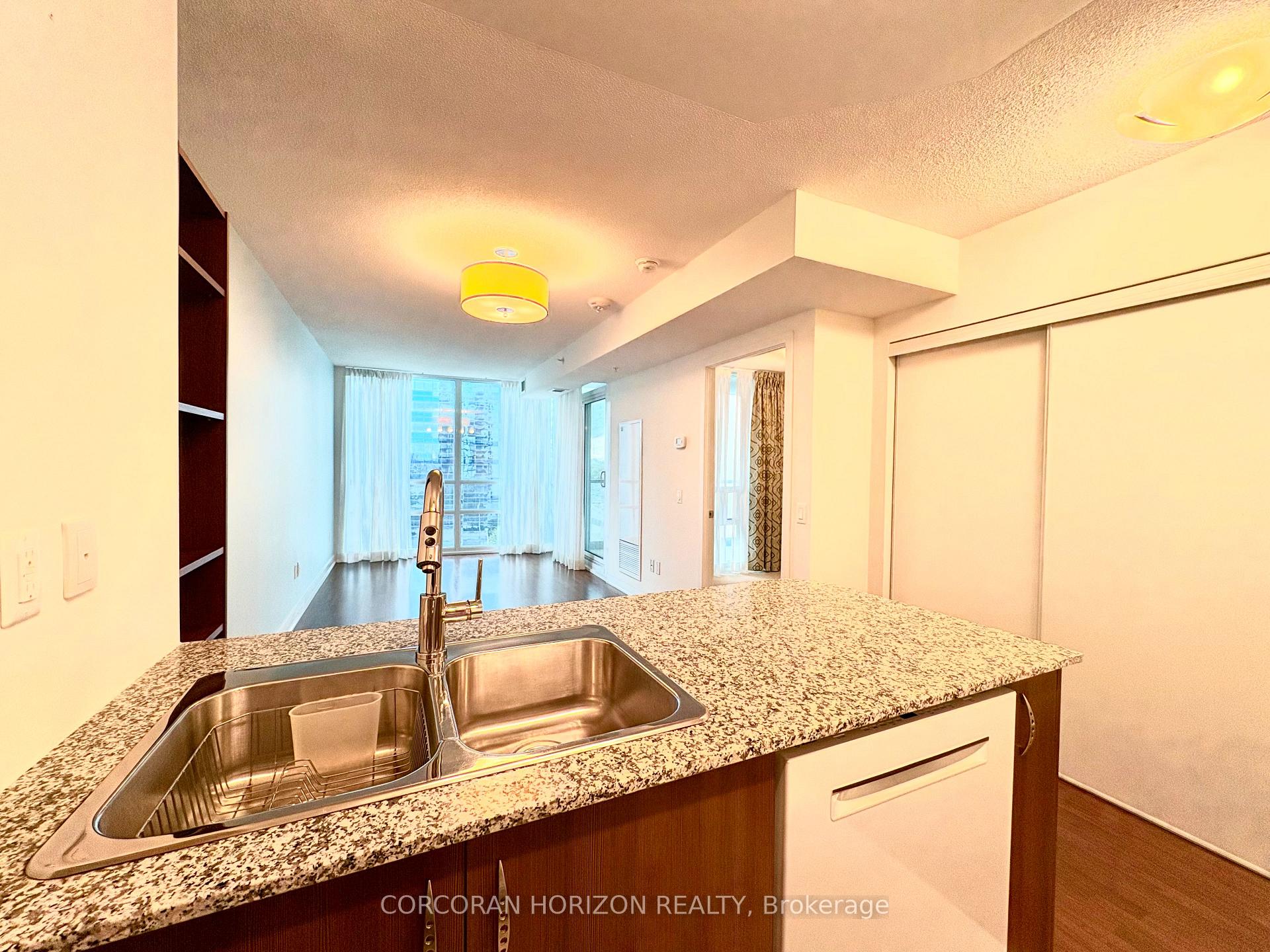 Photo 6 of Unit 708, 5740 Yonge Street, North York, Newtonbrook West — HOMEH