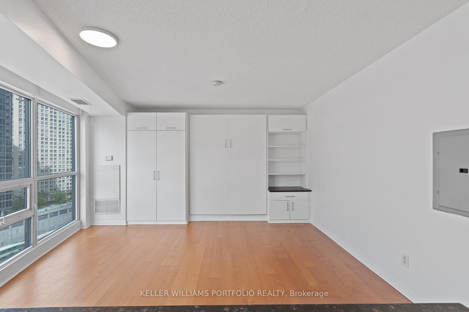 Photo 7 of Unit 1504, 18 Yonge Street, Toronto, Waterfront Communities — HOMEH