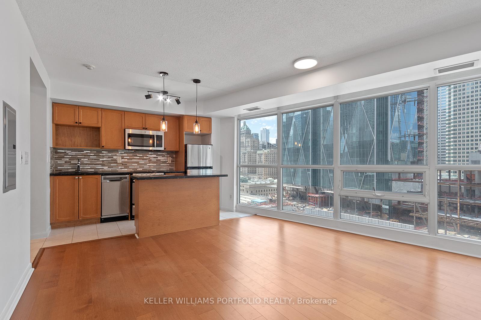 Photo 11 of Unit 1504, 18 Yonge Street, Toronto, Waterfront Communities — HOMEH