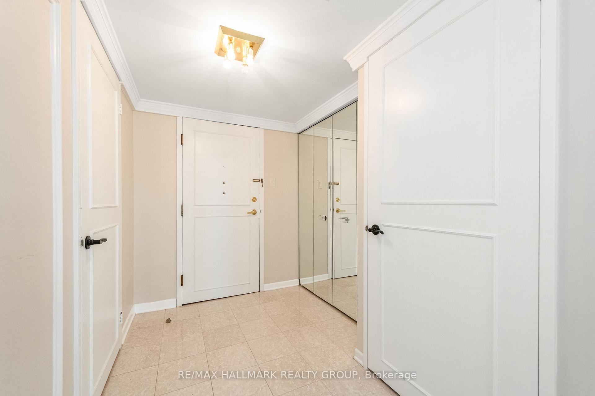 Photo 4 of Unit 1702, 1510 Riverside Drive, Ottawa, Riverview Park — HOMEH