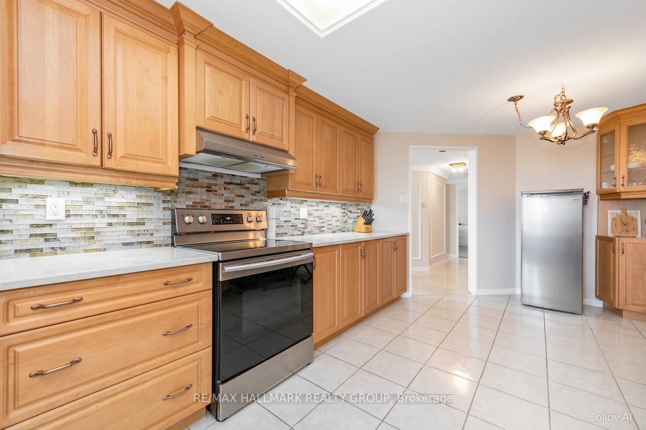 Photo 17 of Unit 1702, 1510 Riverside Drive, Ottawa, Riverview Park — HOMEH